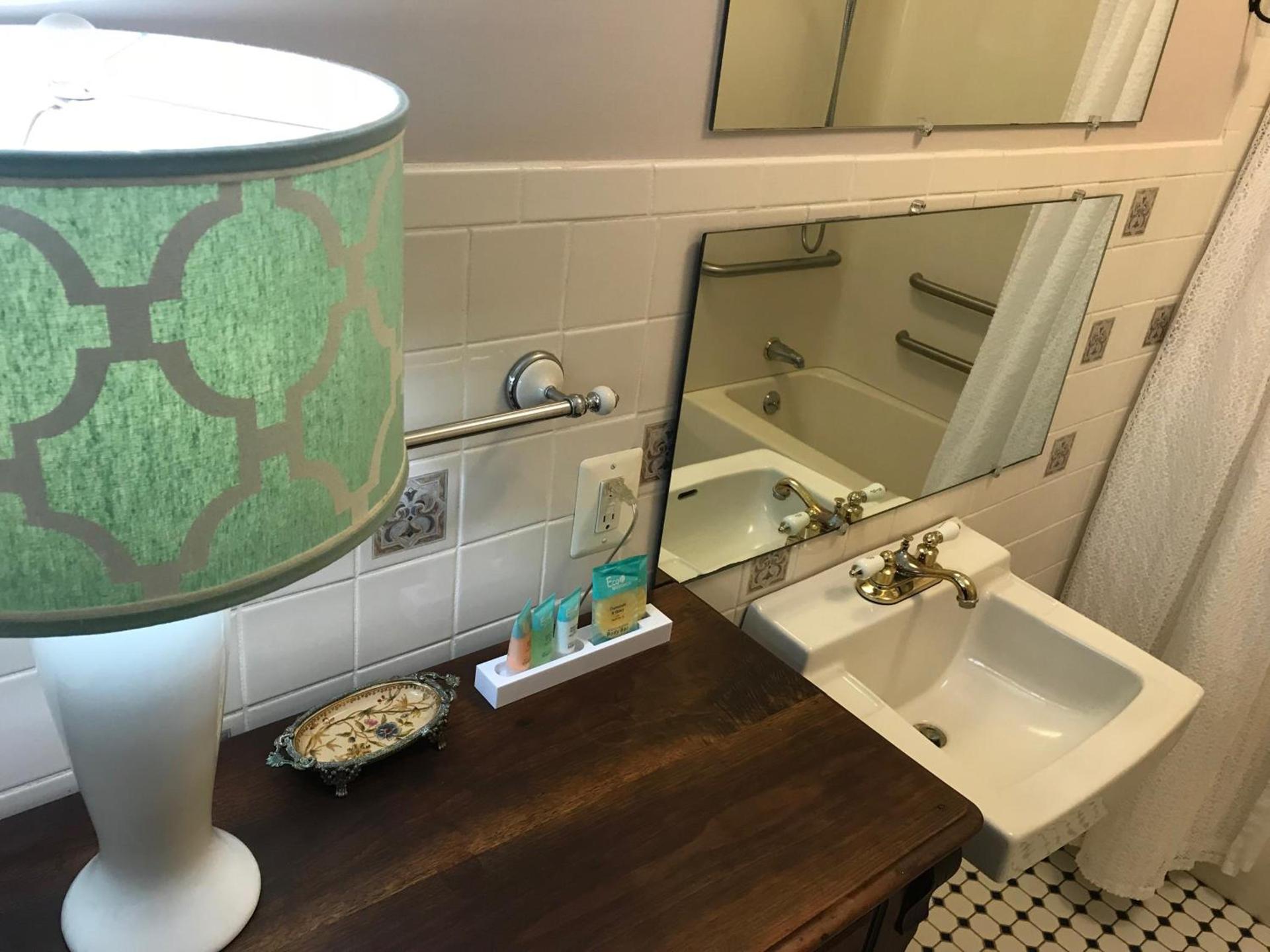 Elaine's Cape May Boutique Hotel photo 92