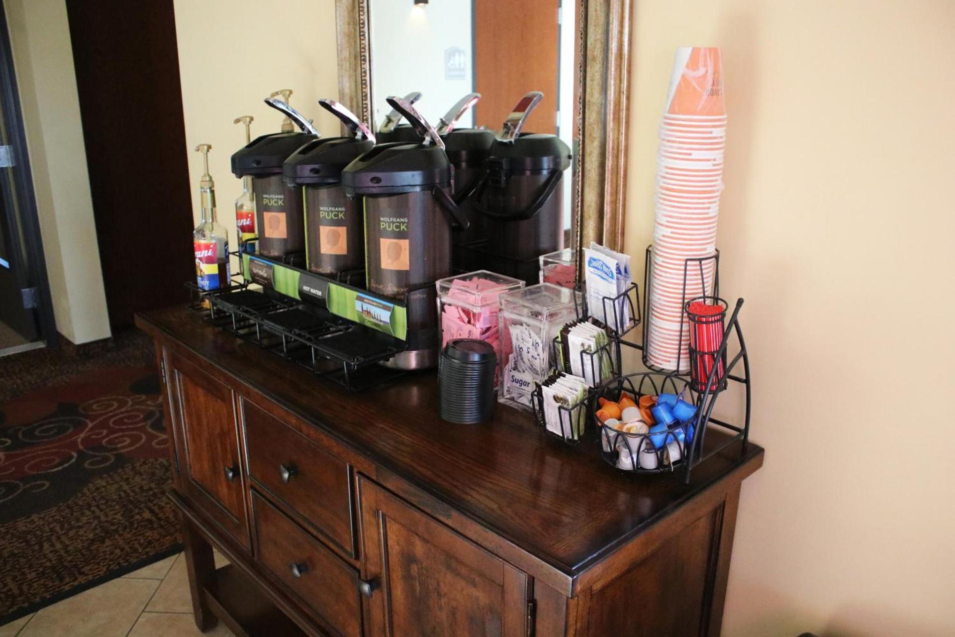 The Edgewood Hotel and Suites photo 24