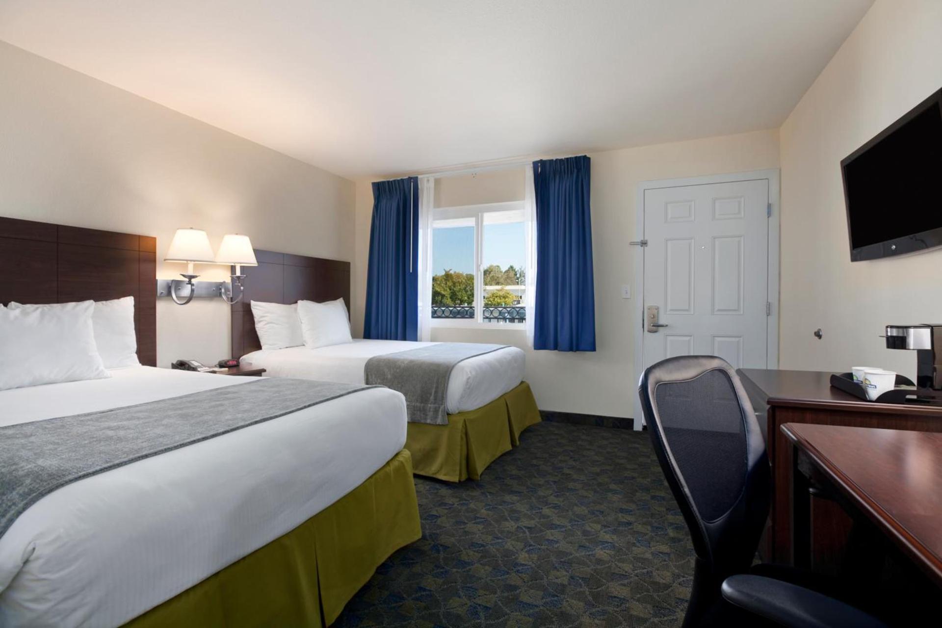 Days Inn by Wyndham Santa Maria photo 19