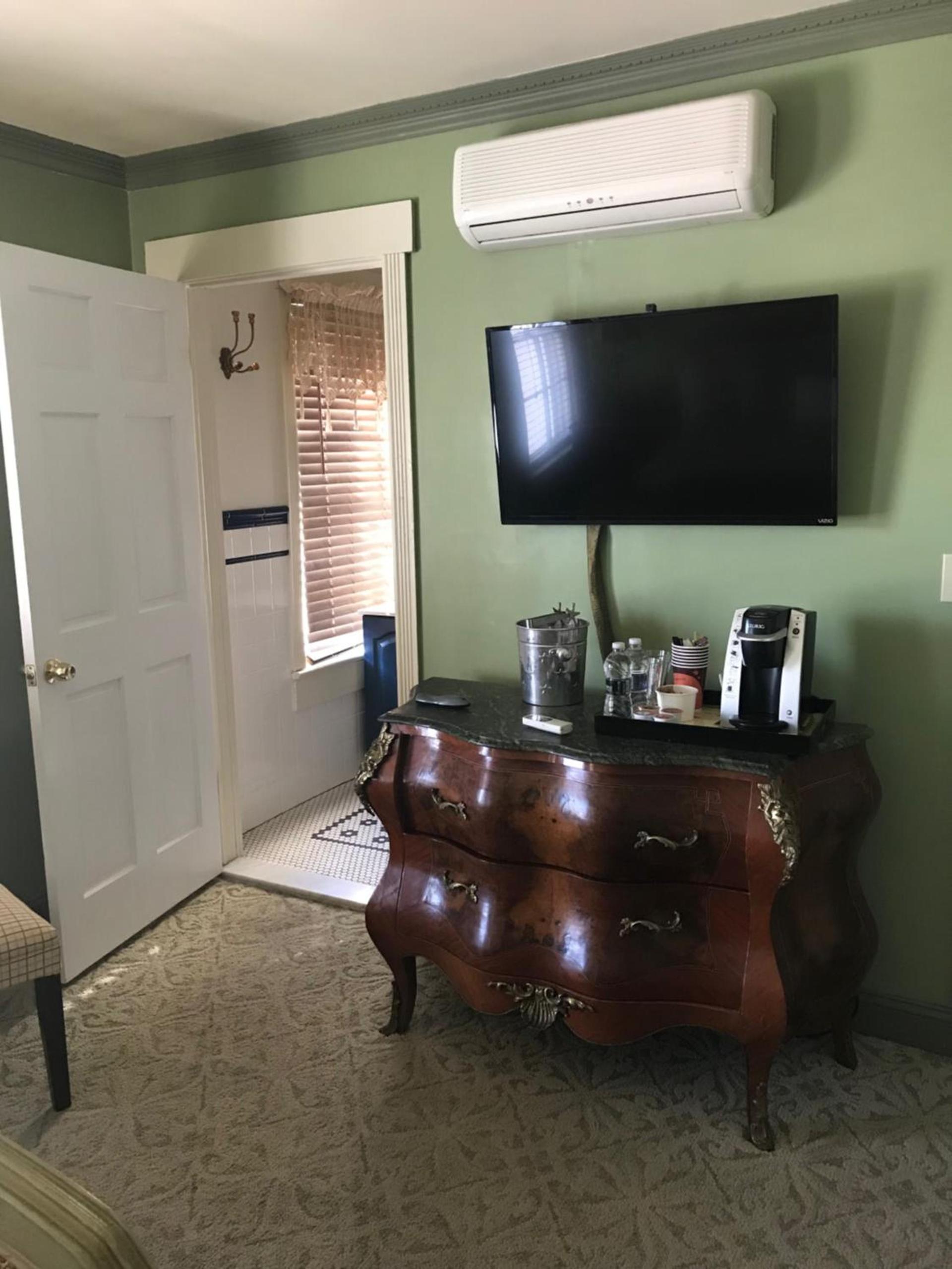Elaine's Cape May Boutique Hotel photo 84