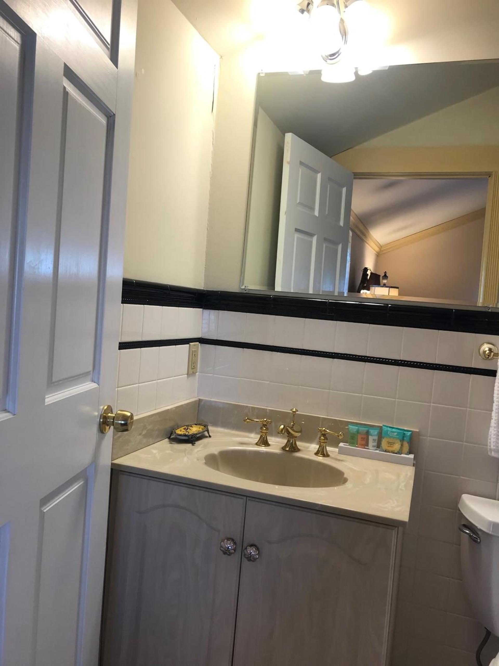 Elaine's Cape May Boutique Hotel photo 79