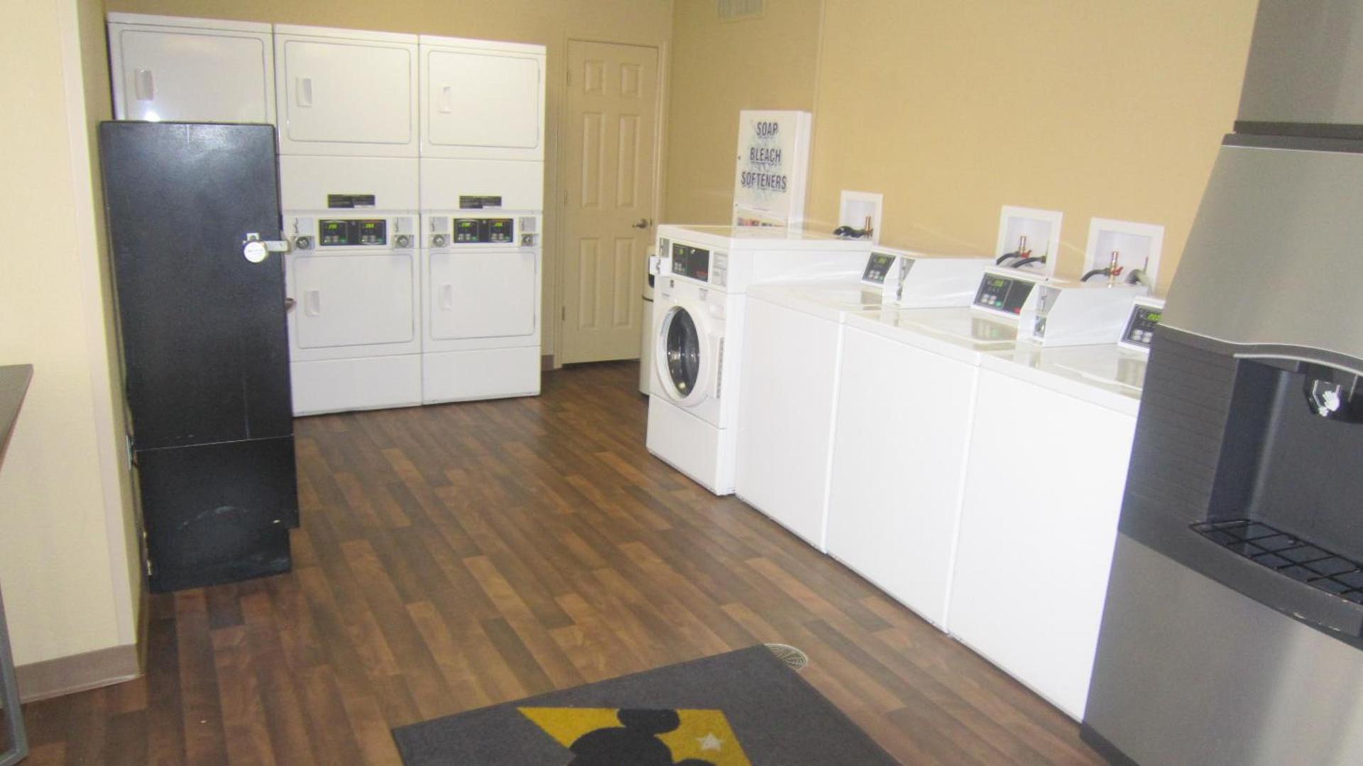 Extended Stay America Suites - Orlando - Convention Center - Universal Blvd photo 51