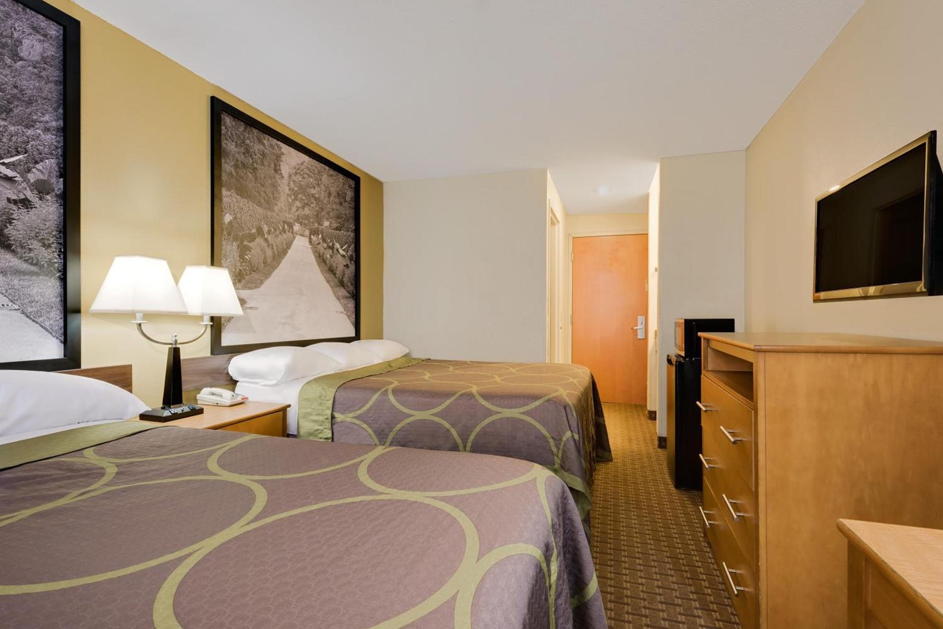 Super 8 by Wyndham Allentown photo 17