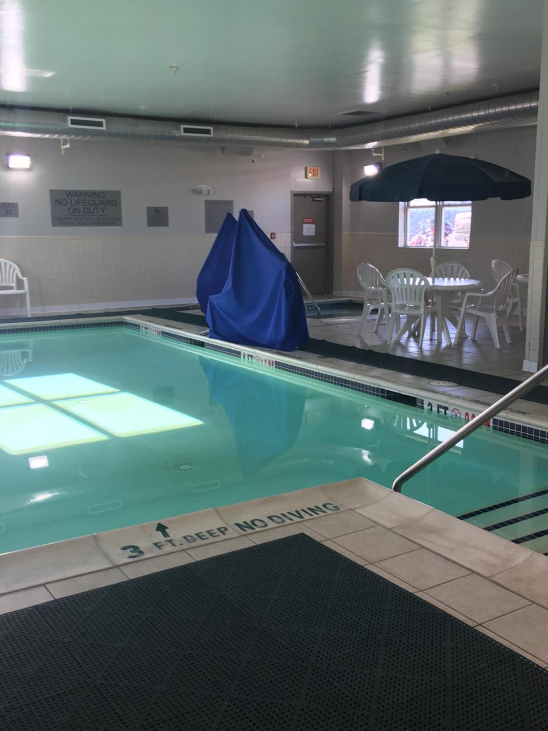 Country Inn & Suites by Radisson, Chambersburg, PA photo 2