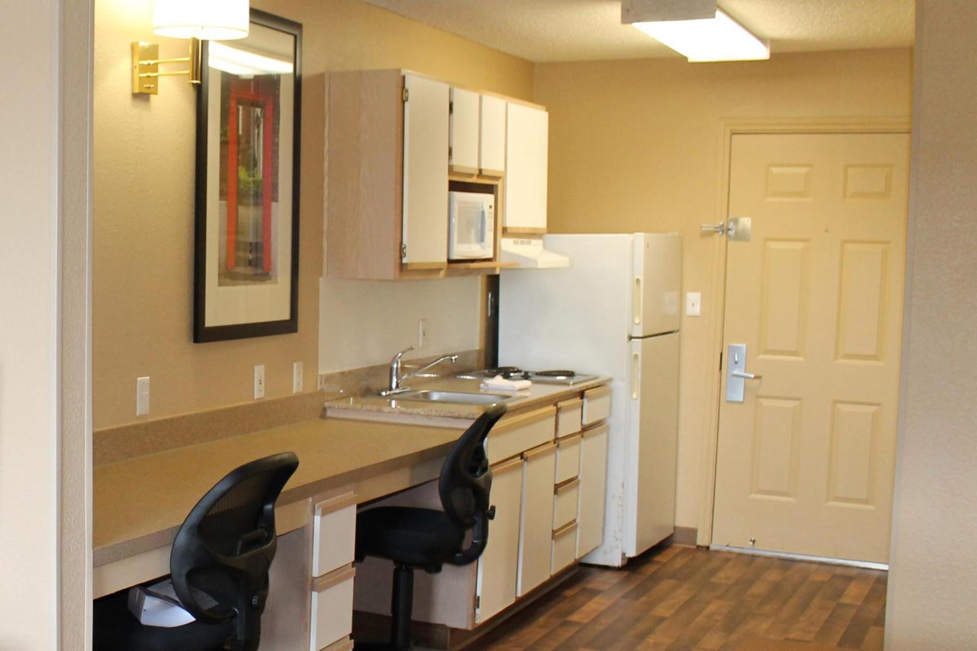 Extended Stay America Suites - Houston - Katy Freeway - Energy Corridor photo 13
