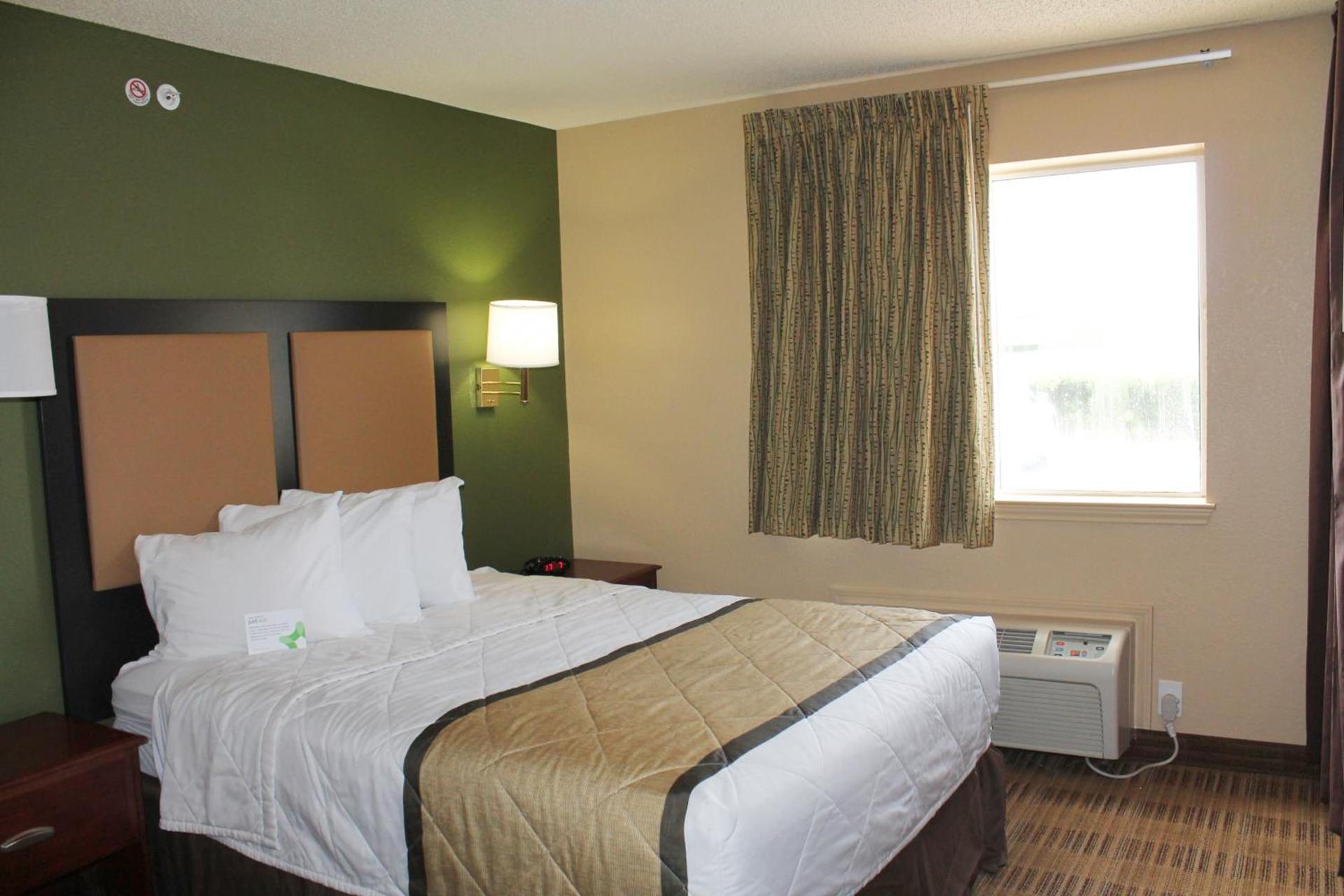 Extended Stay America Suites - Houston - Katy Freeway - Energy Corridor photo 11