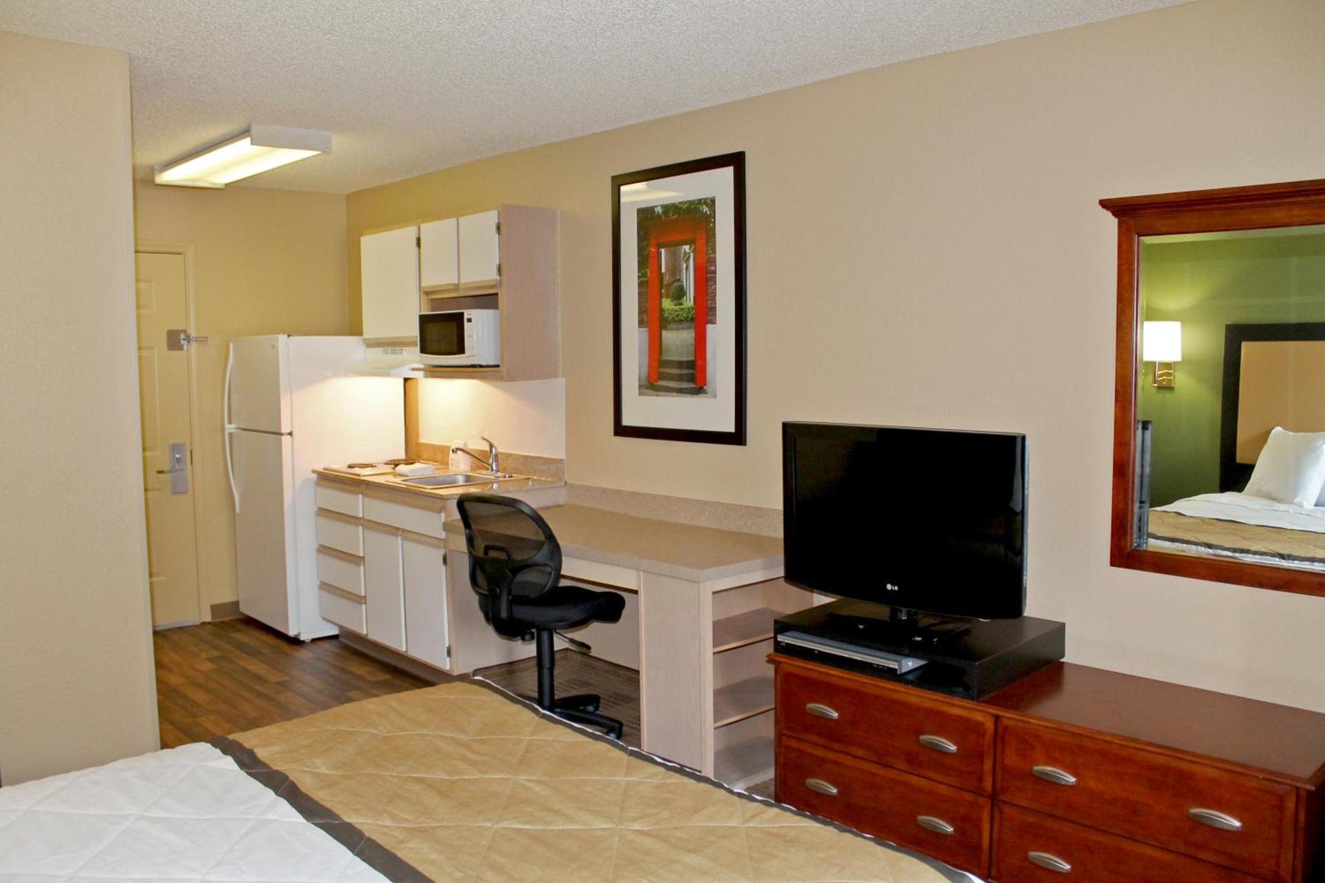 Extended Stay America Suites - Houston - Katy Freeway - Energy Corridor photo 16