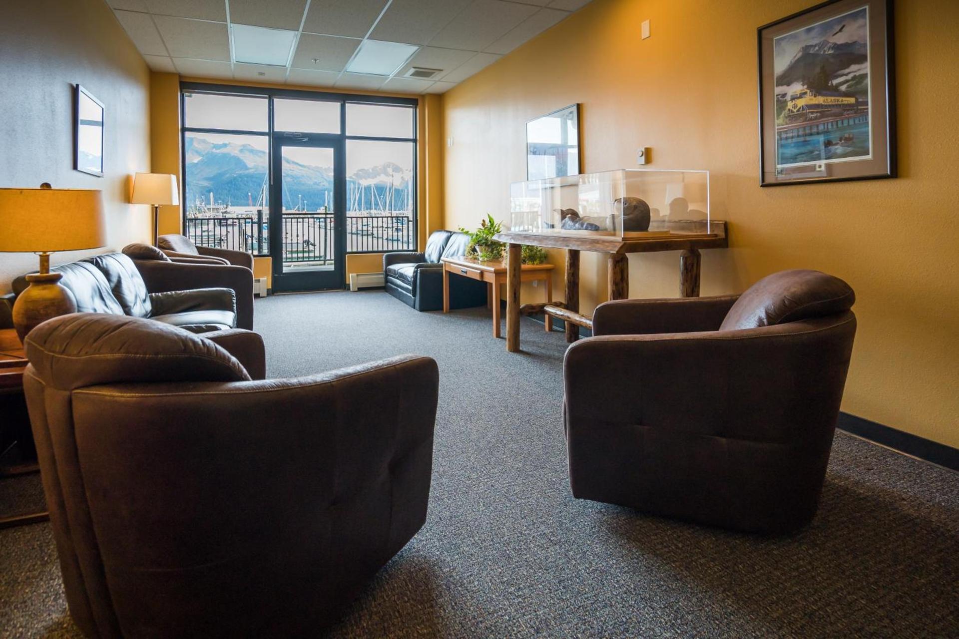 Harbor 360 Hotel Seward photo 13