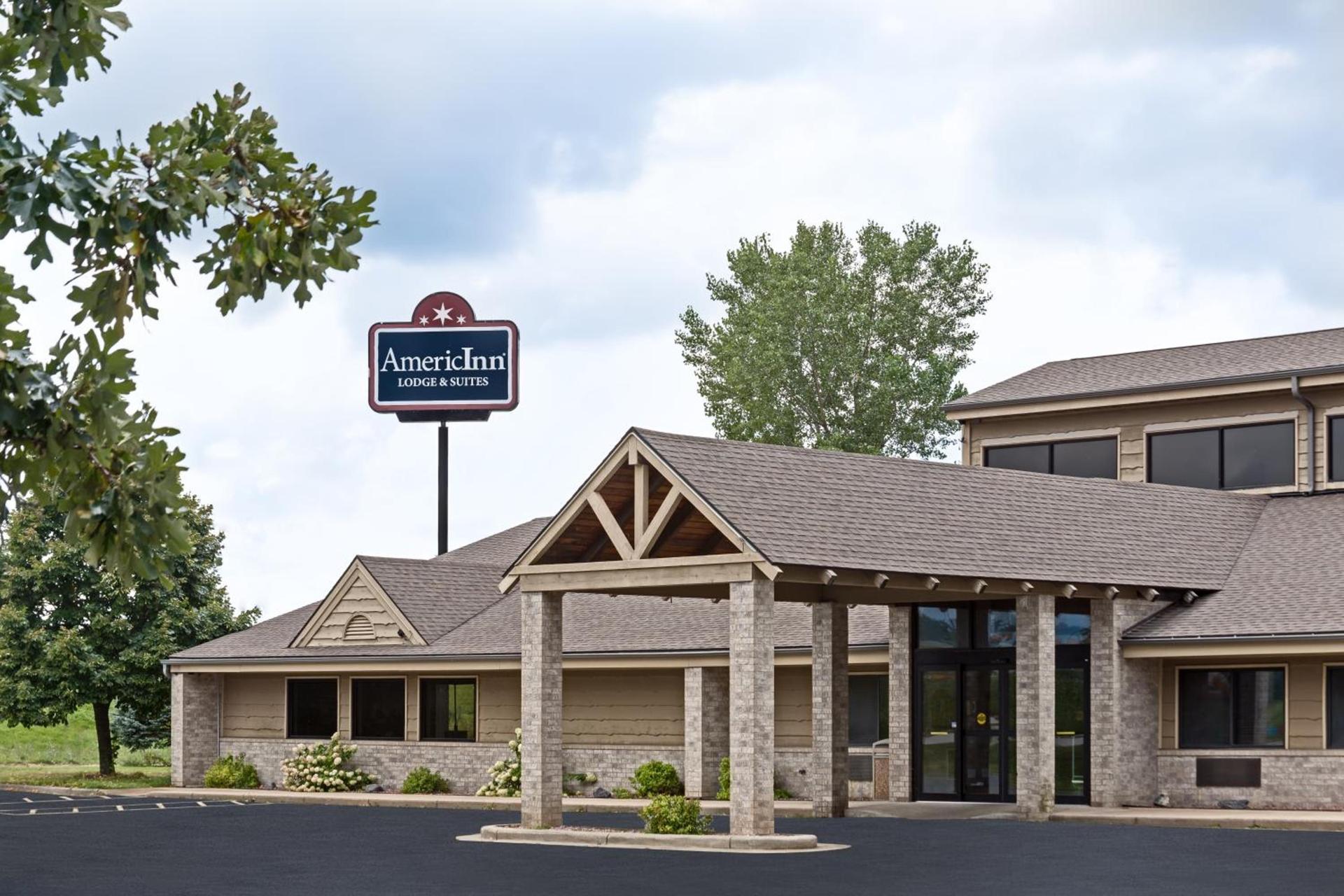 AmericInn by Wyndham Tomah photo 25