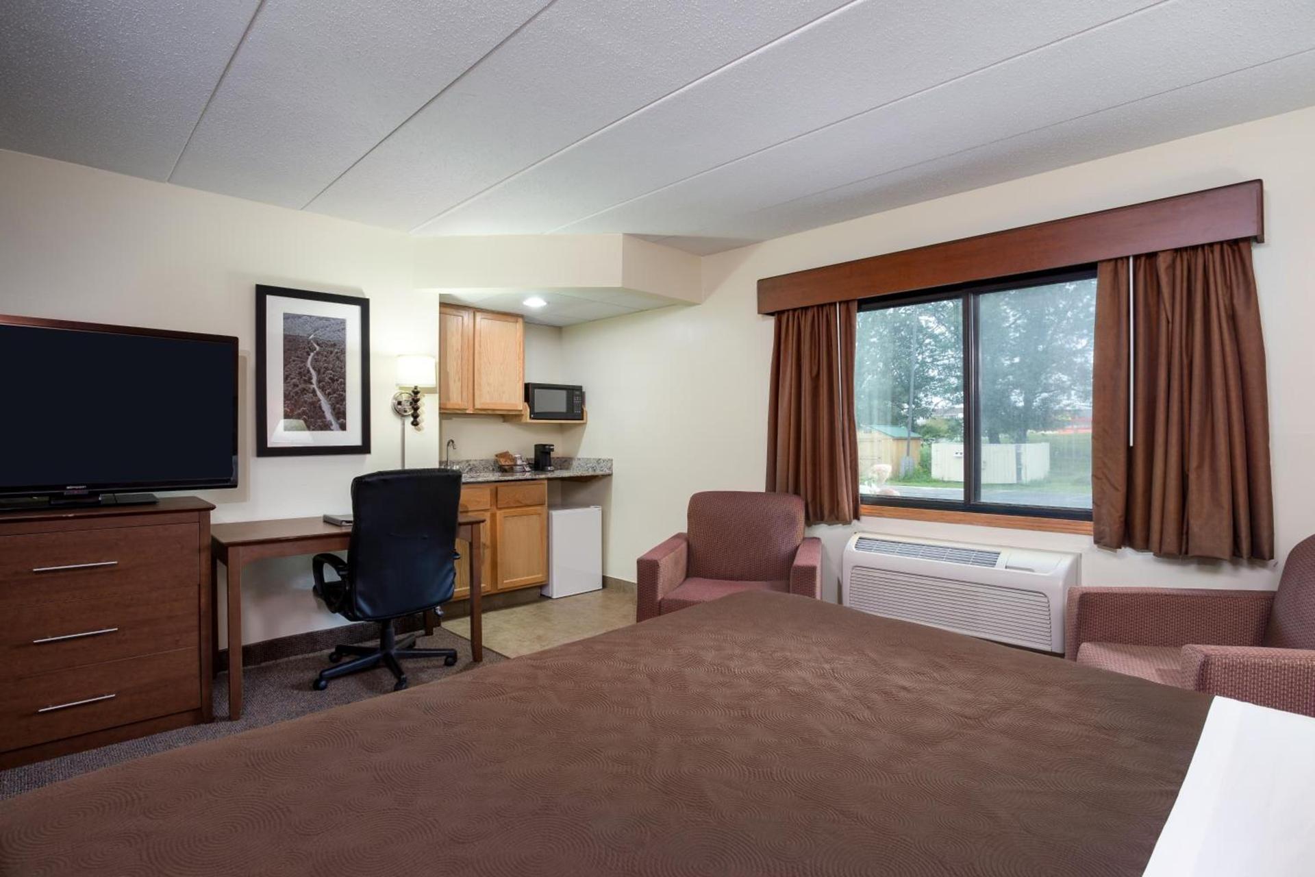 AmericInn by Wyndham Tomah photo 35