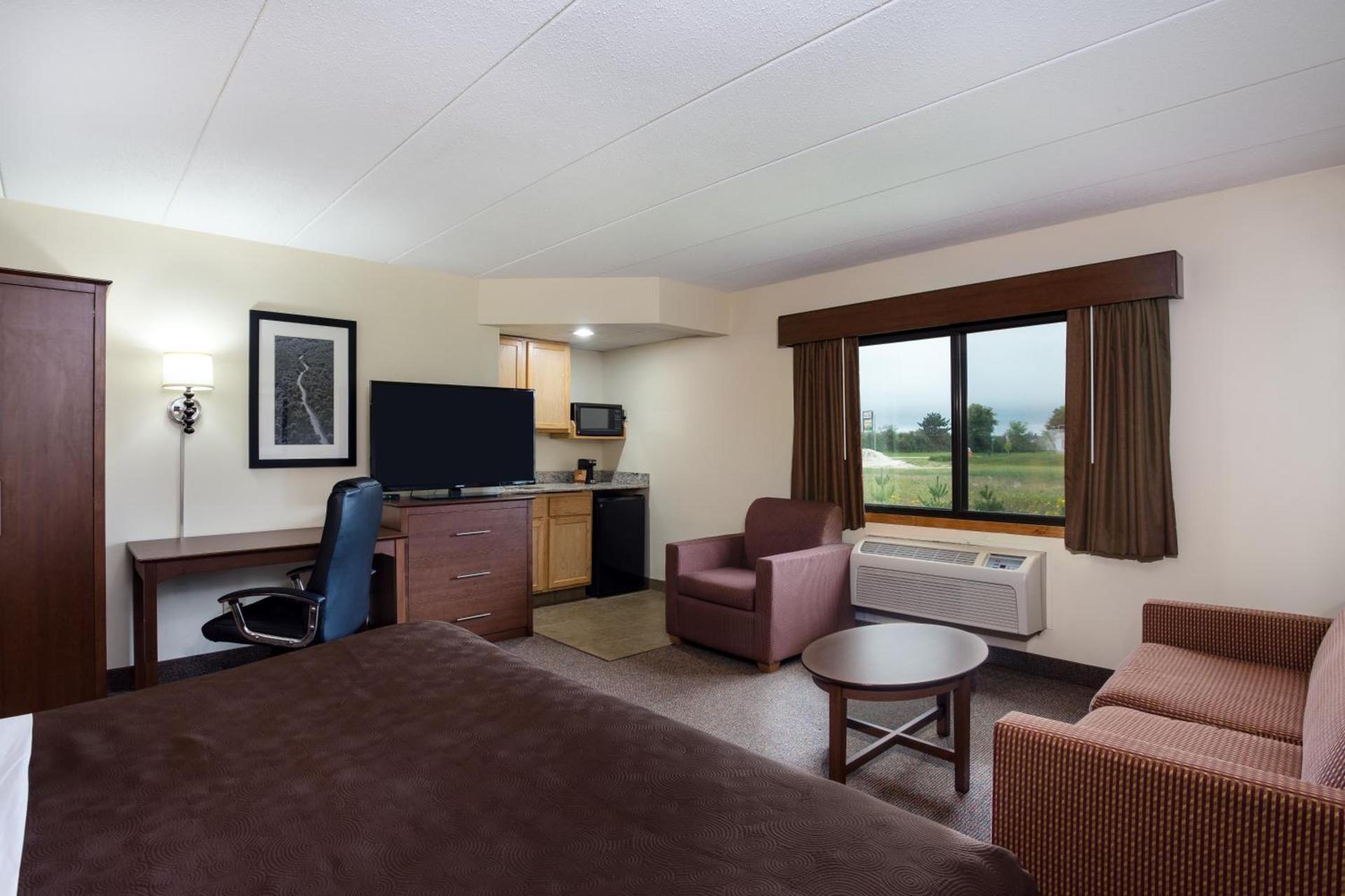 AmericInn by Wyndham Tomah photo 37