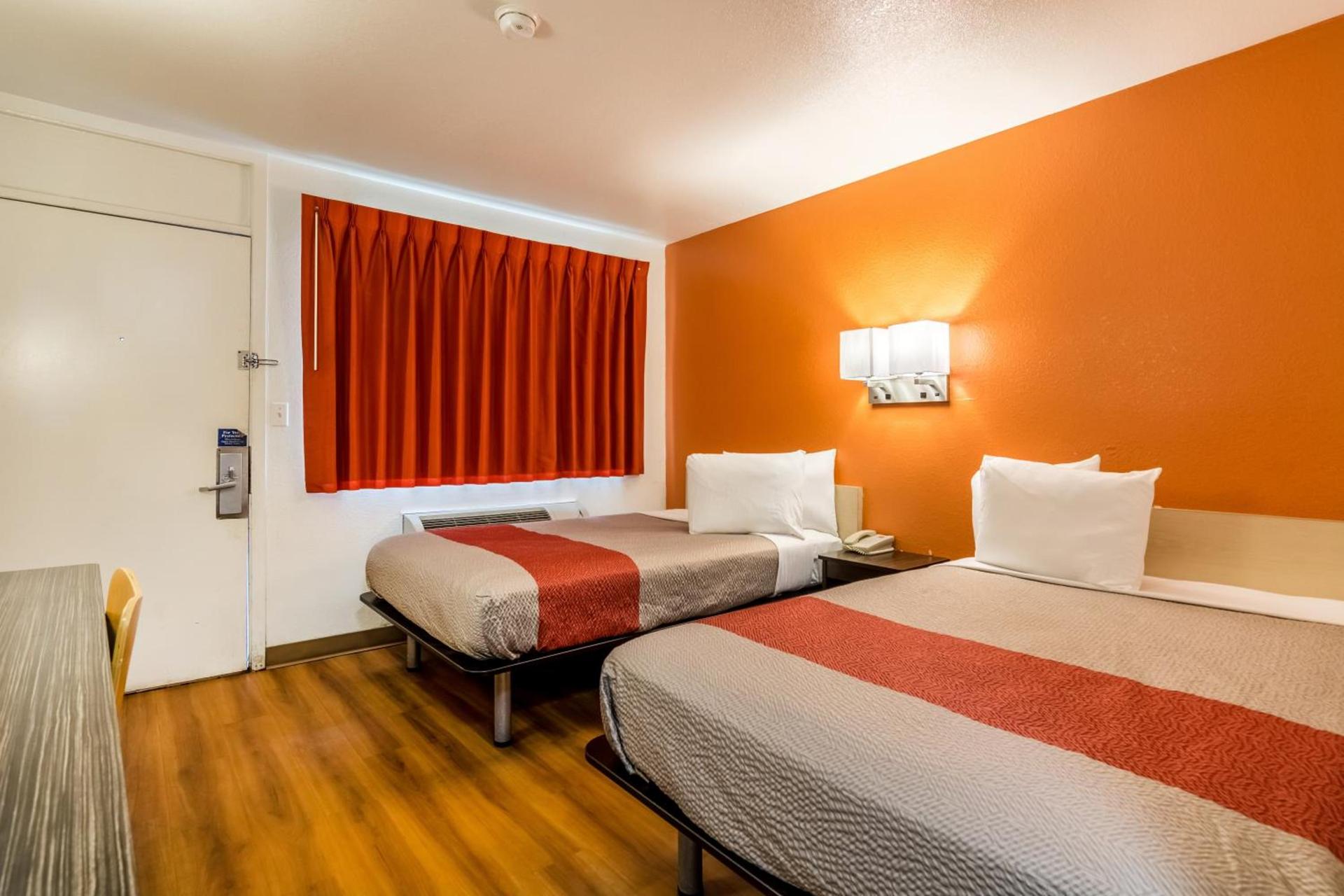 Motel 6-Lumberton, NC photo 39