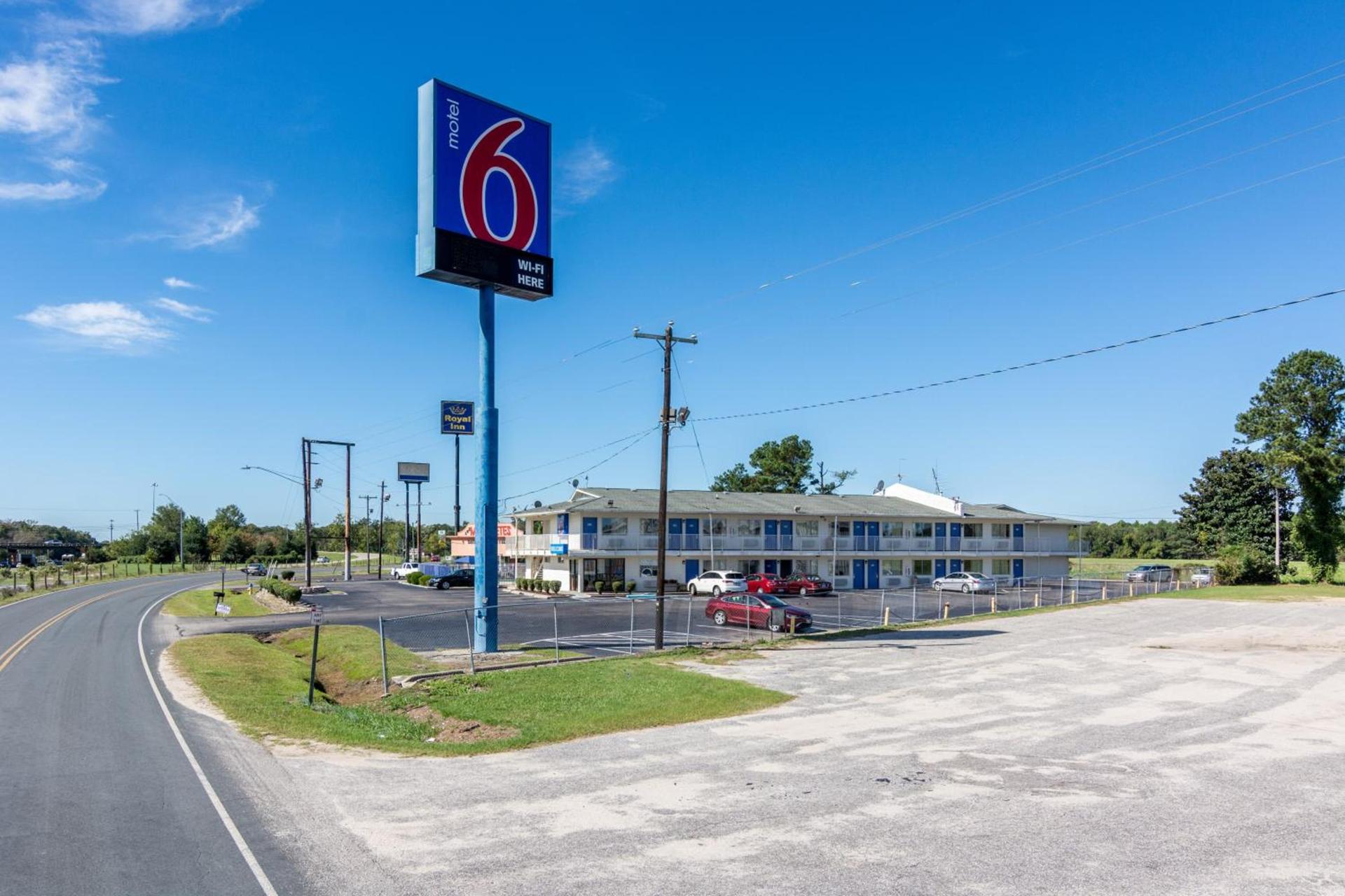 Motel 6-Lumberton, NC photo 31
