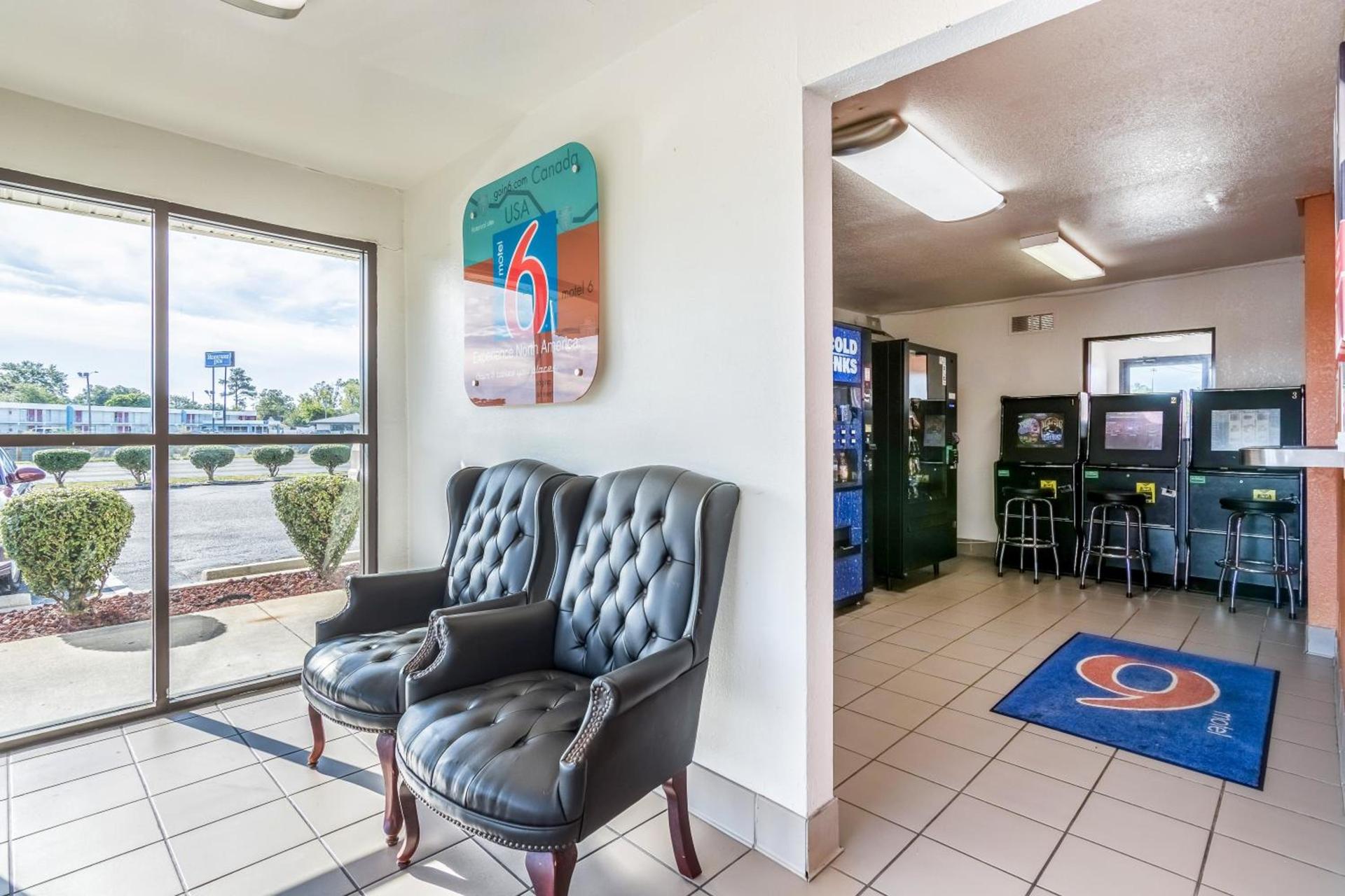 Motel 6-Lumberton, NC photo 47