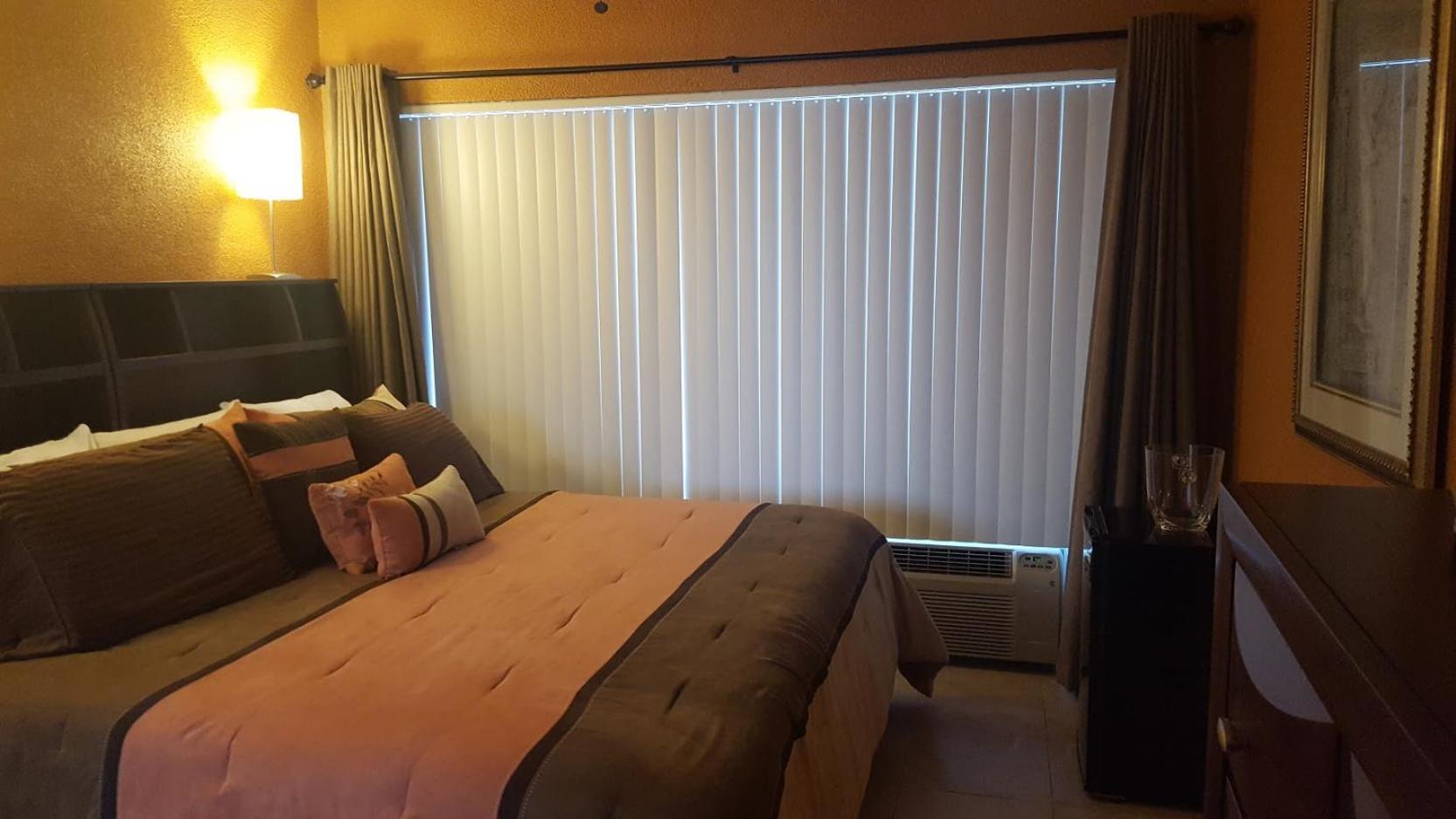 Sunrise Ocean Suites photo 84