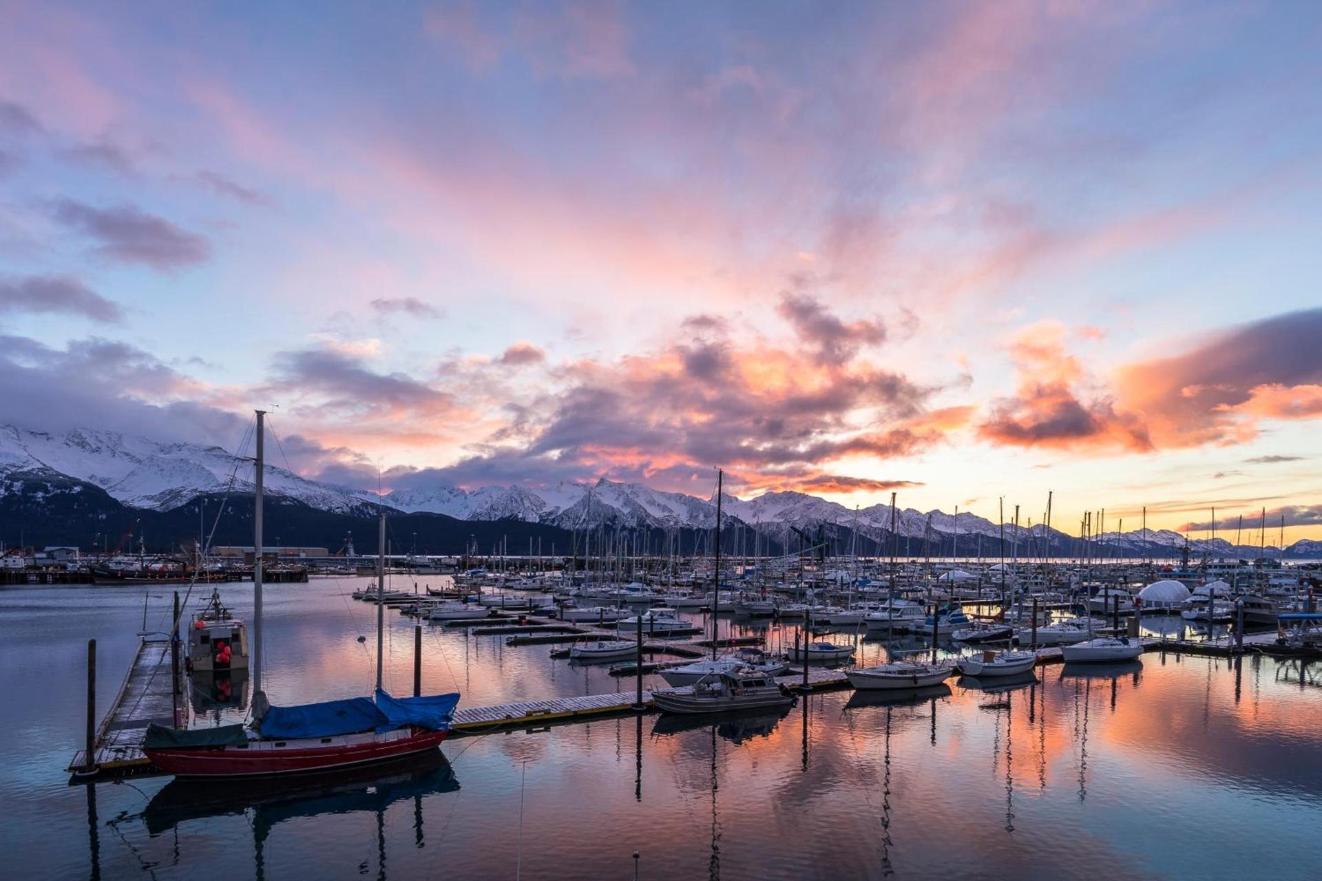 Harbor 360 Hotel Seward photo 27