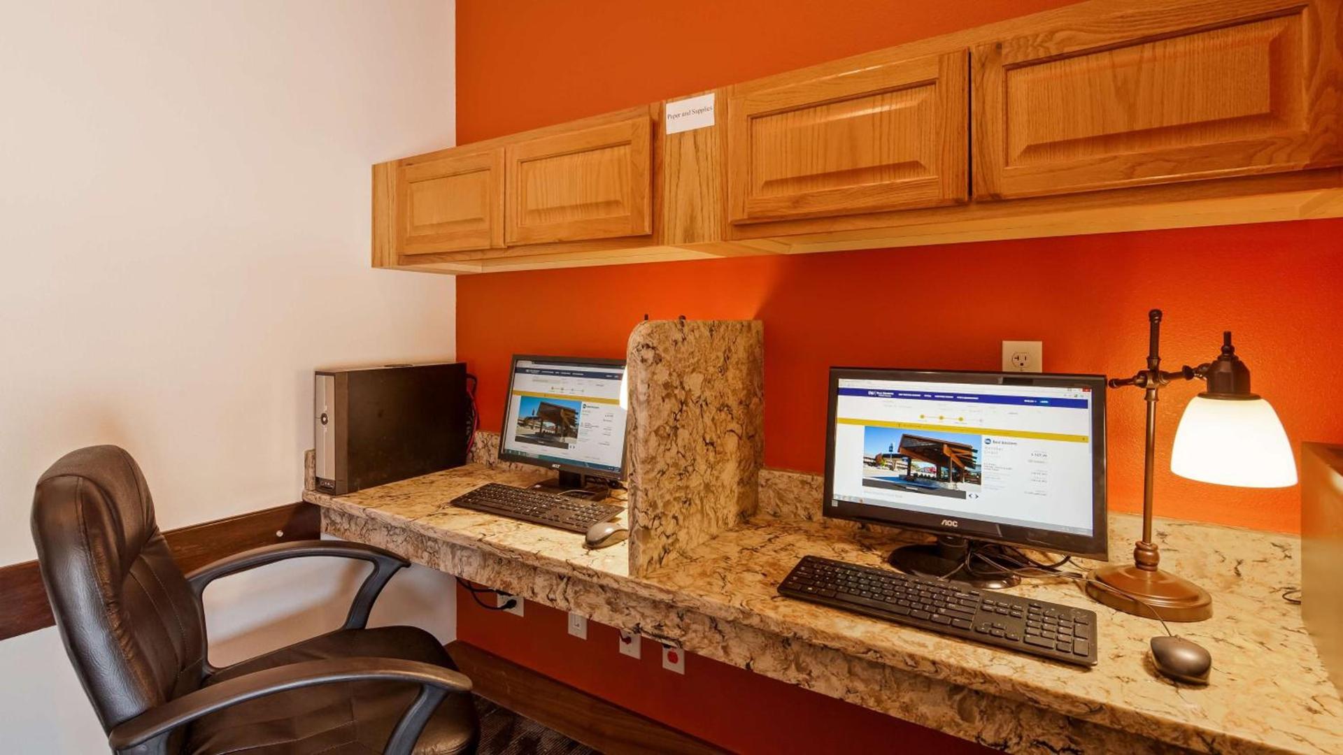 Best Western Sheridan Center photo 34