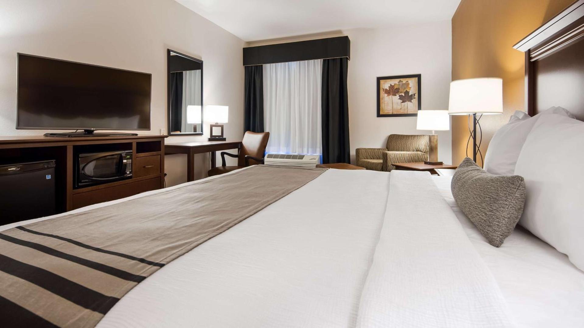 Best Western Plus Lincoln Inn & Suites photo 7