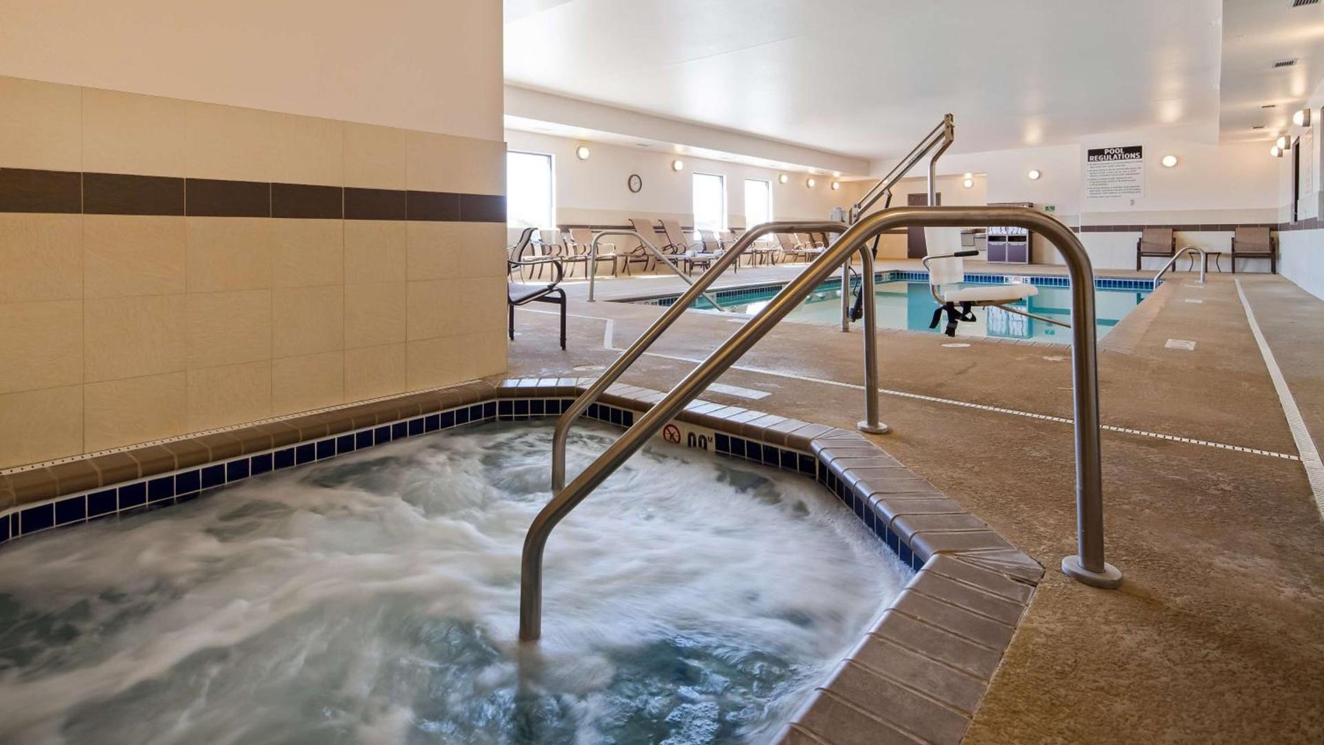 Best Western Plus Lincoln Inn & Suites photo 23