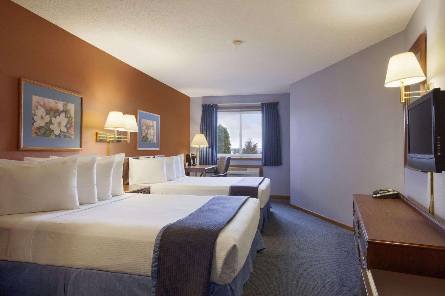 Travelodge by Wyndham Motel of St Cloud photo 2