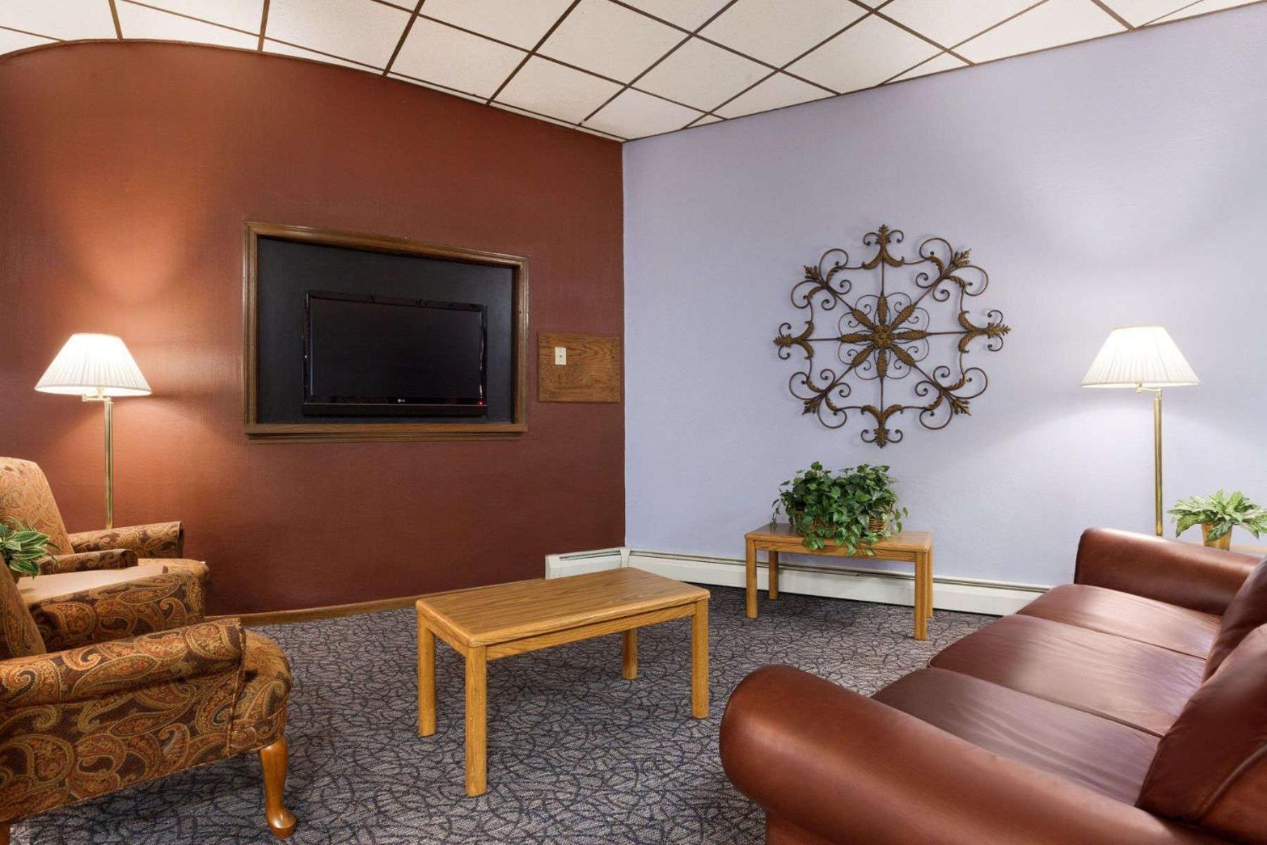 Travelodge by Wyndham Motel of St Cloud photo 6
