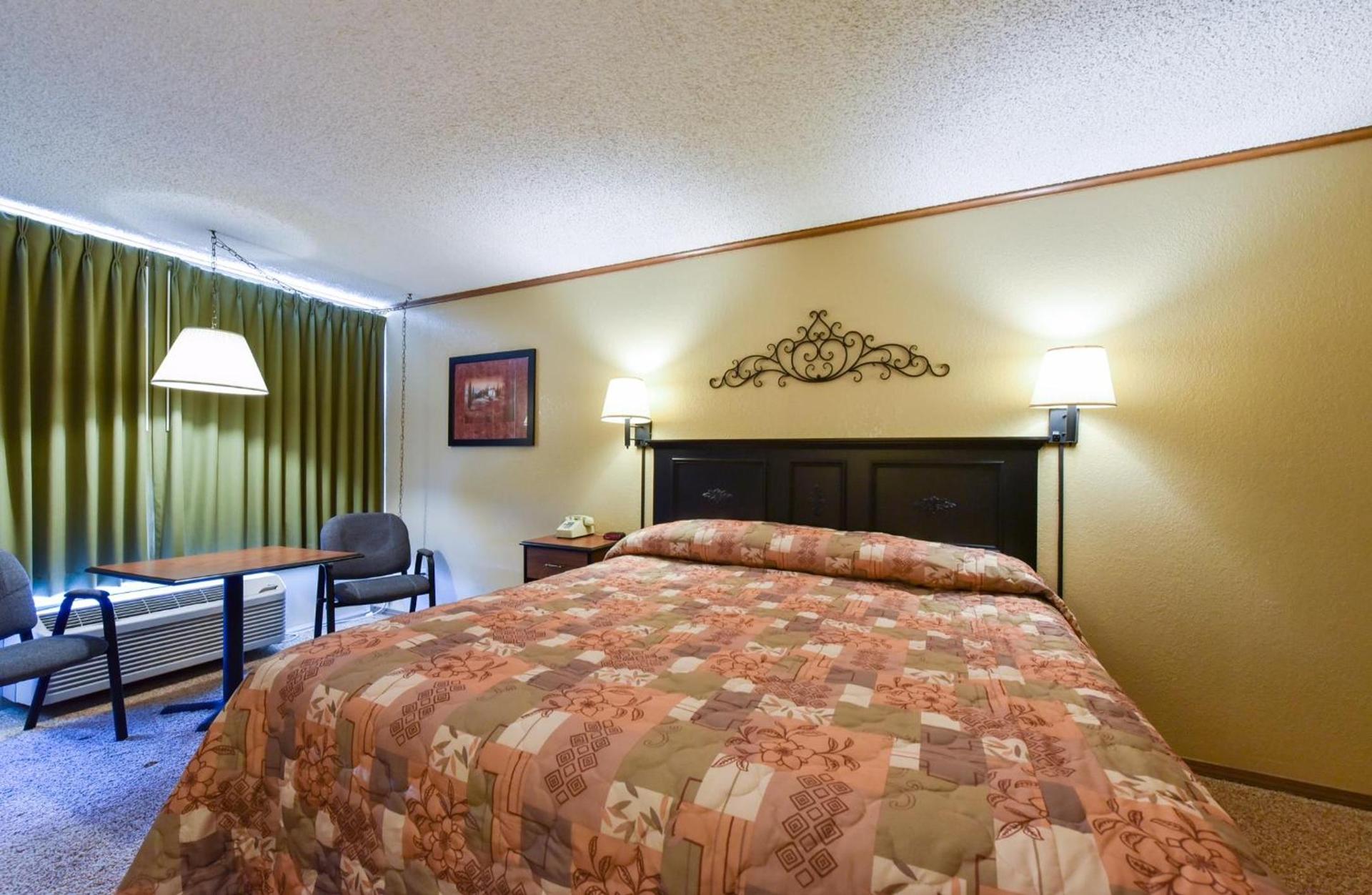 Interstate Inn photo 19