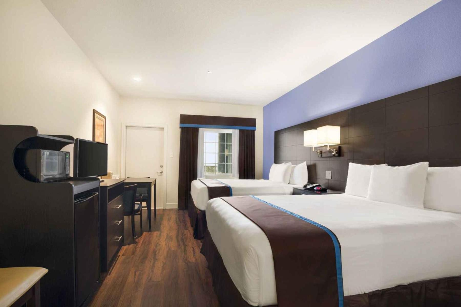 Days Inn & Suites by Wyndham Galveston West/Seawall photo 17