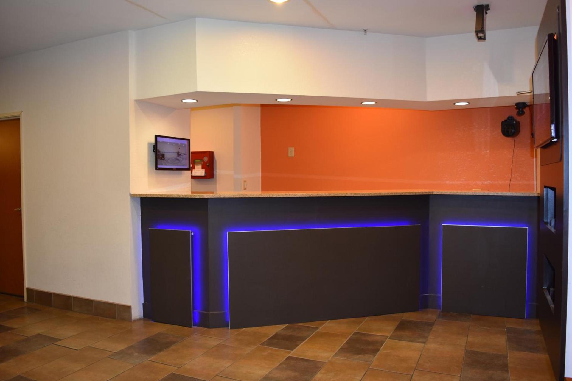 Motel 6-Anderson, IN photo 33