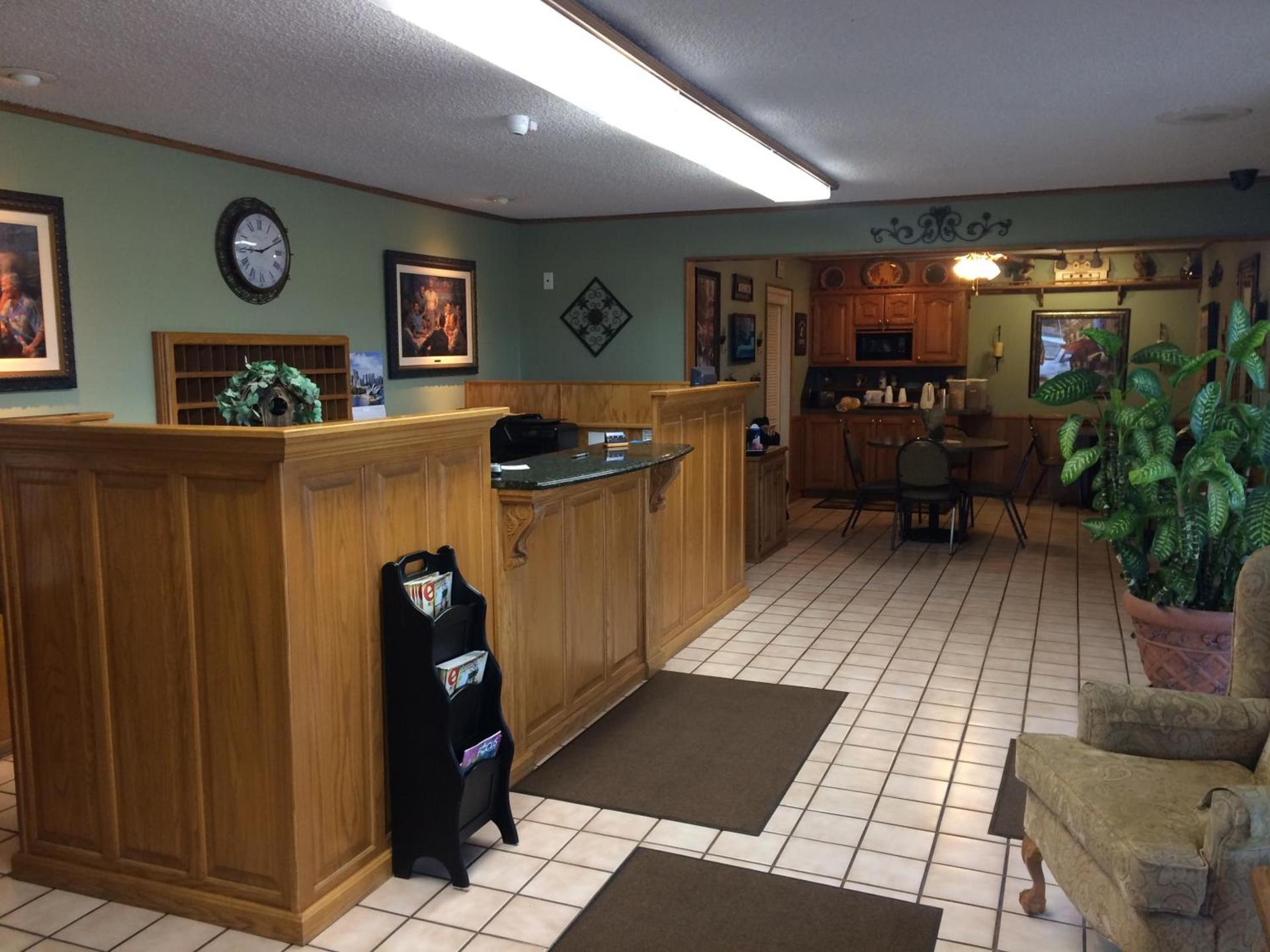 Interstate Inn photo 14