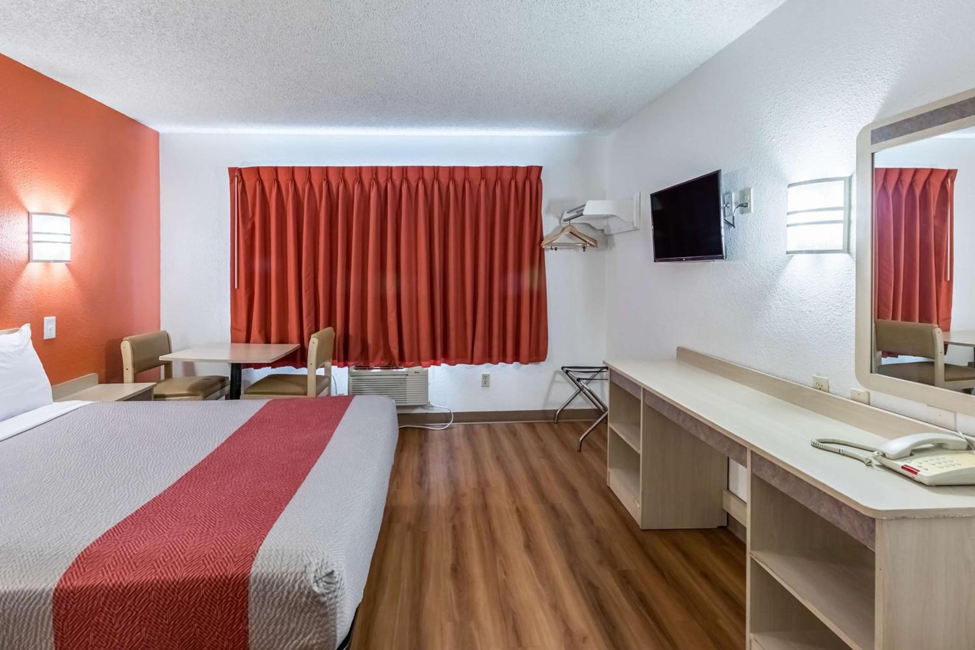 Motel 6-Beaverton, OR photo 14