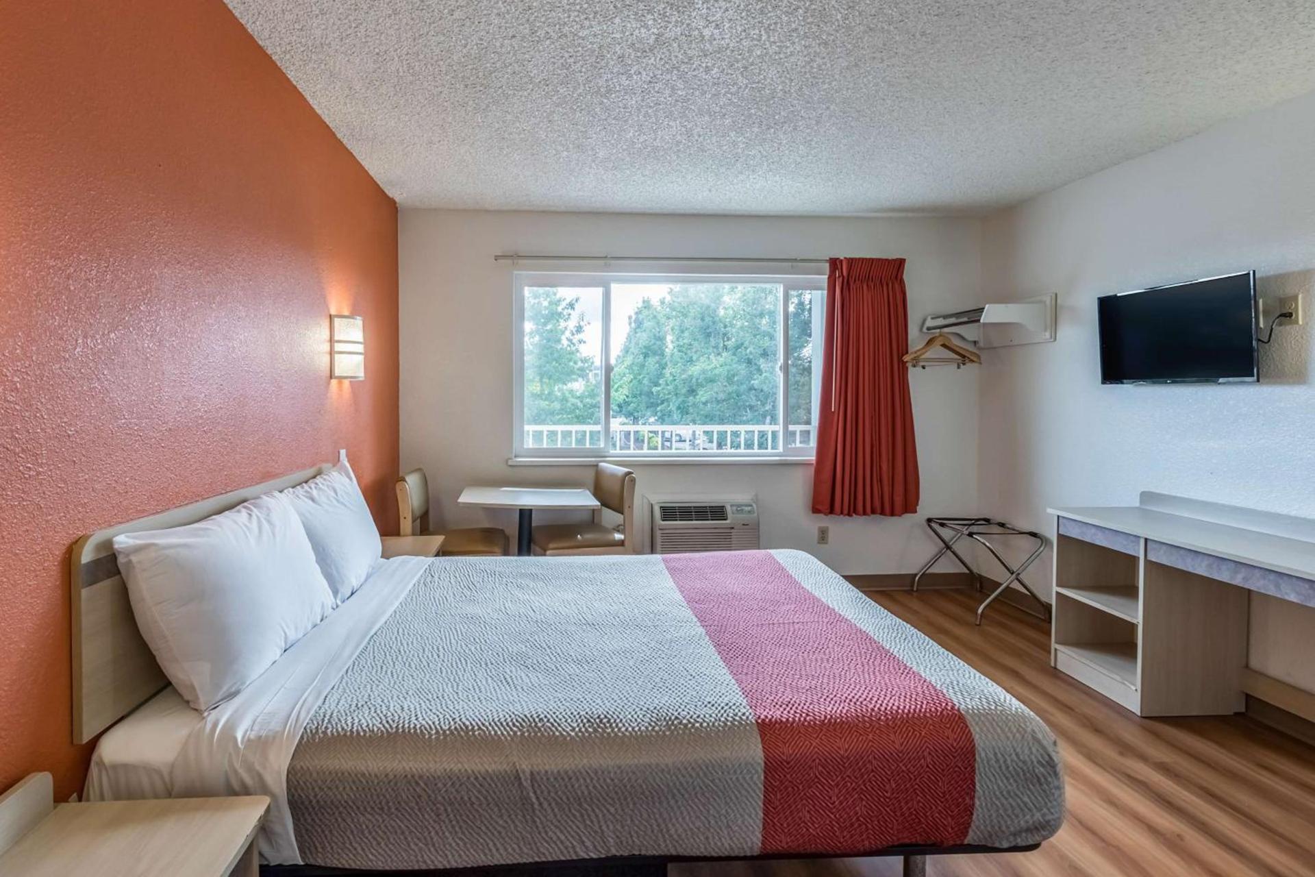 Motel 6-Beaverton, OR photo 15