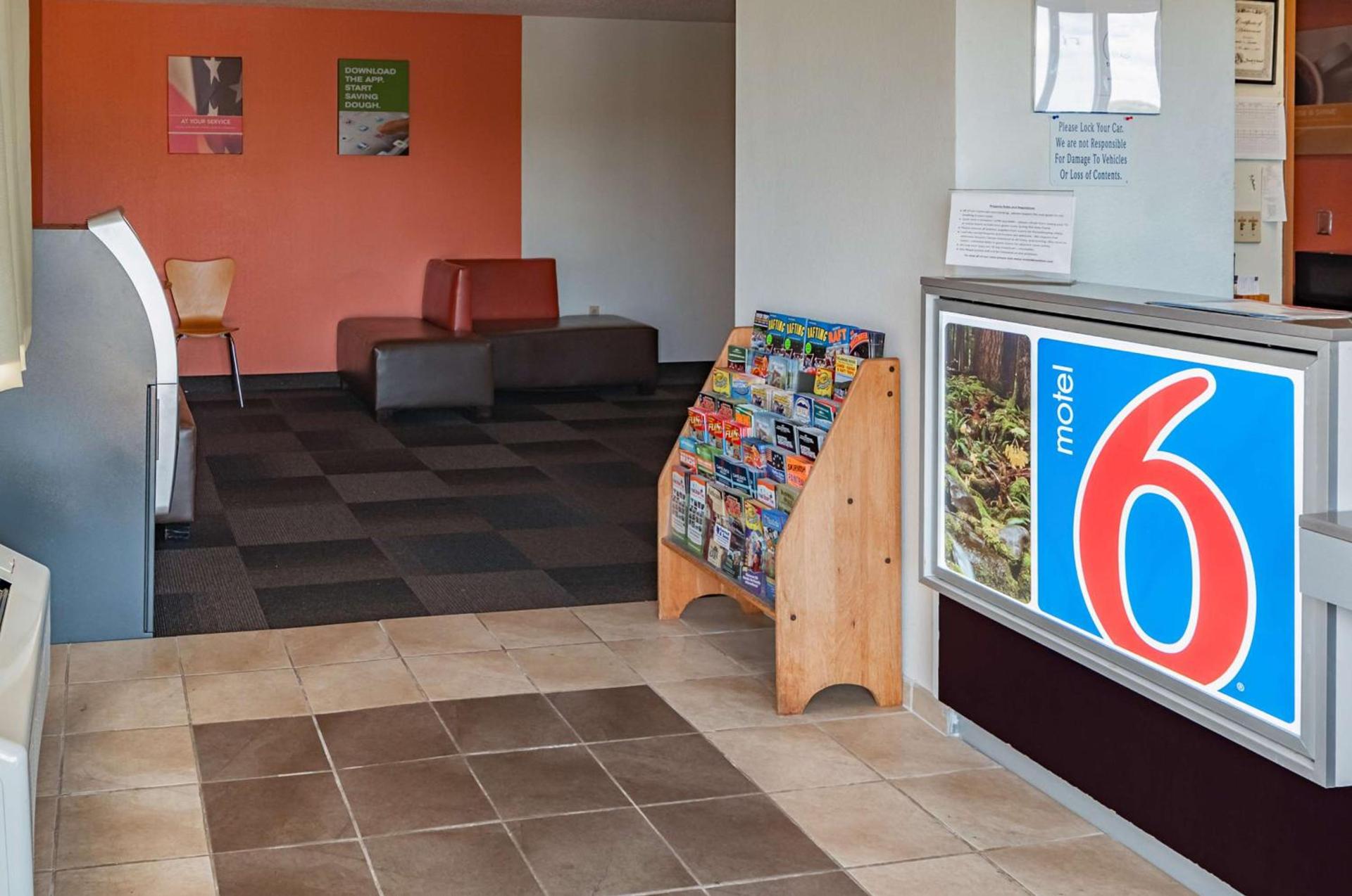 Motel 6-Drums photo 14