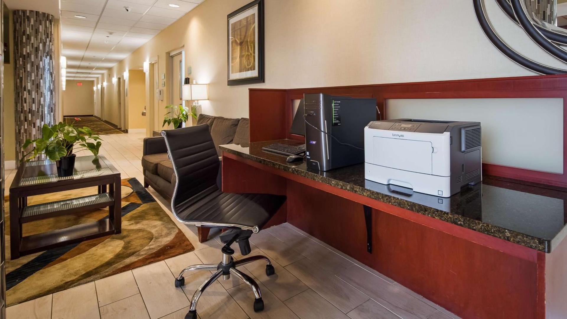 Best Western Airport Inn & Suites Cleveland photo 9