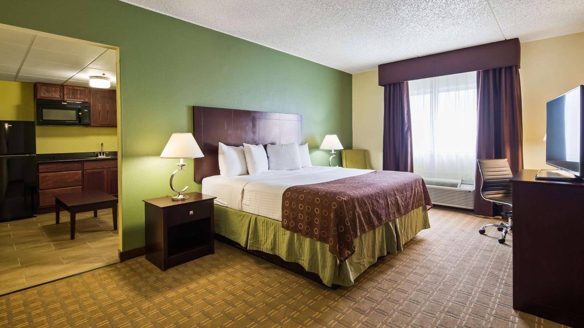 Best Western Airport Inn & Suites Cleveland photo 4