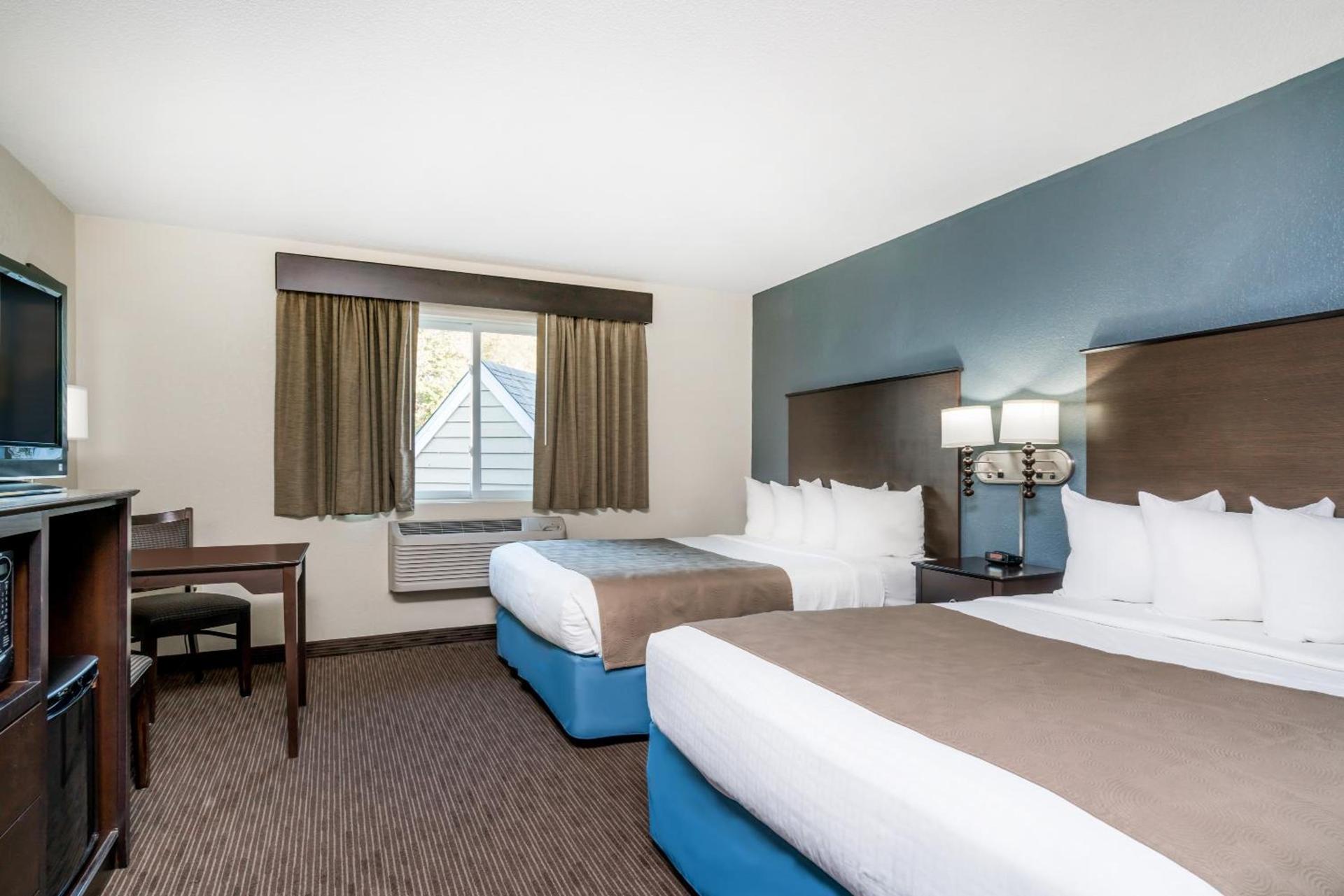 Baymont by Wyndham Owatonna photo 96