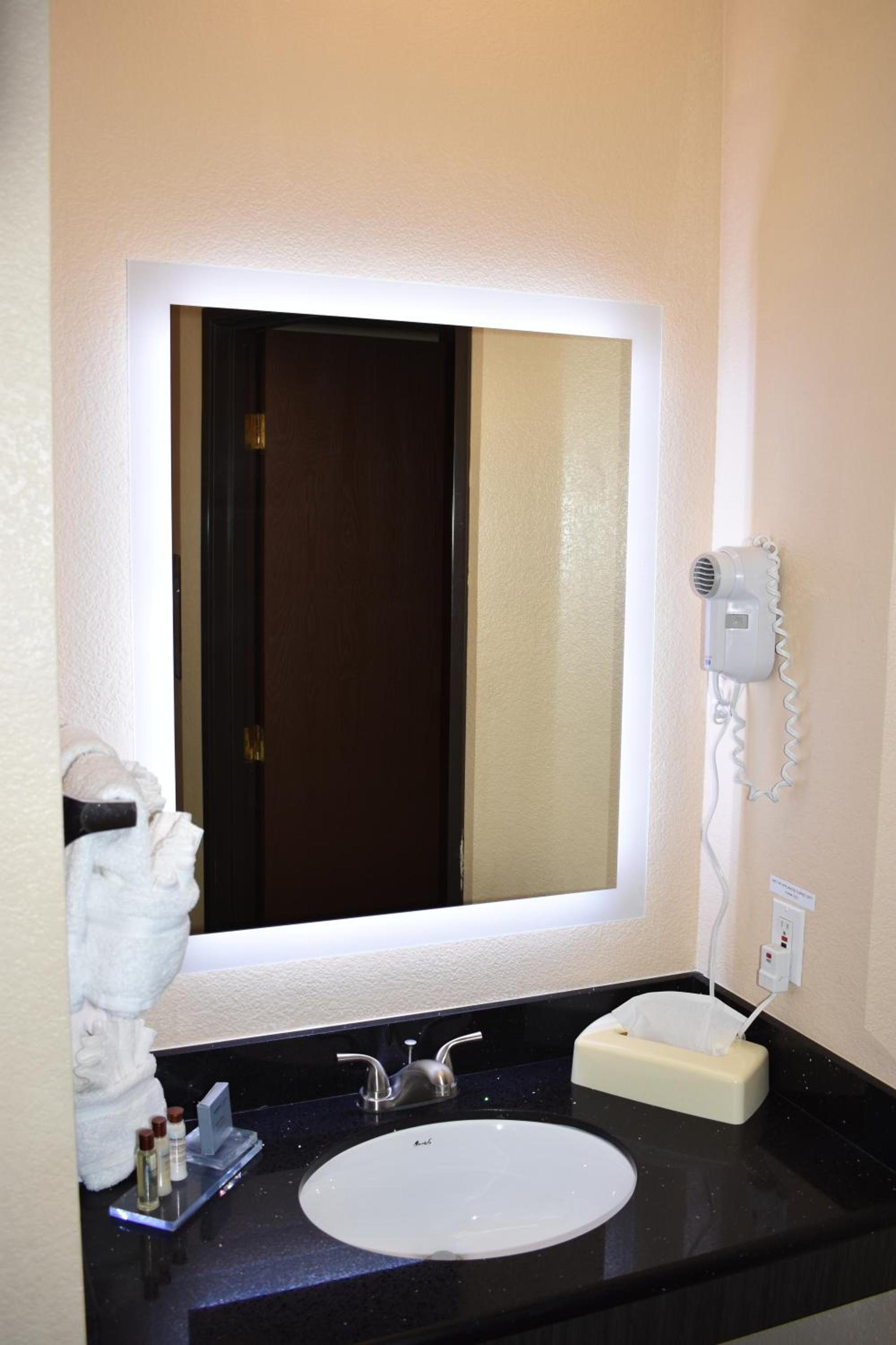 Hawthorn Suites Las Vegas photo 19