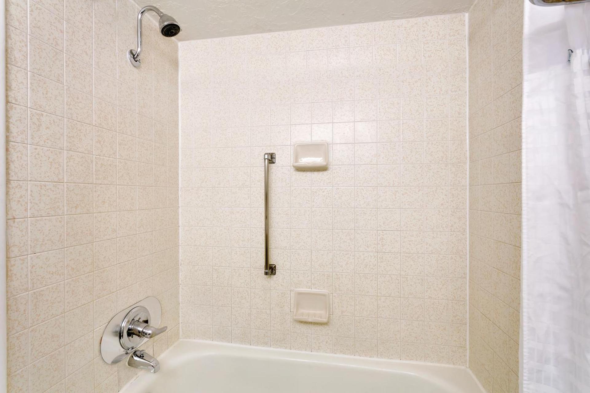 Ramada by Wyndham Provo photo 53