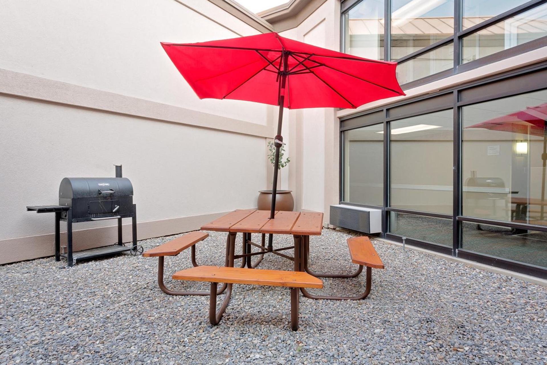 Ramada by Wyndham Provo photo 39