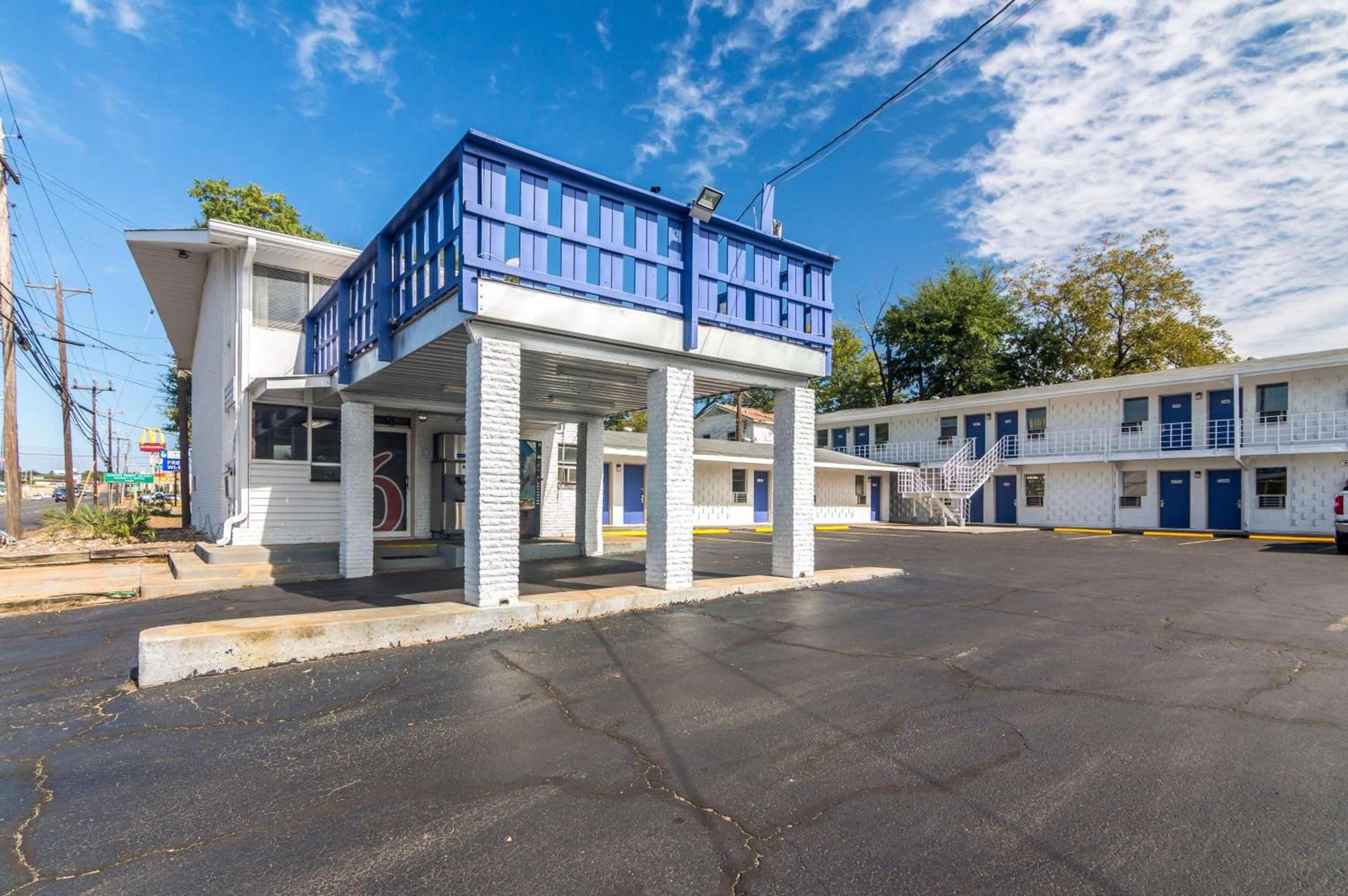 Trade Wind Motel Jacksonville TX US 69 — hotel in Jacksonville