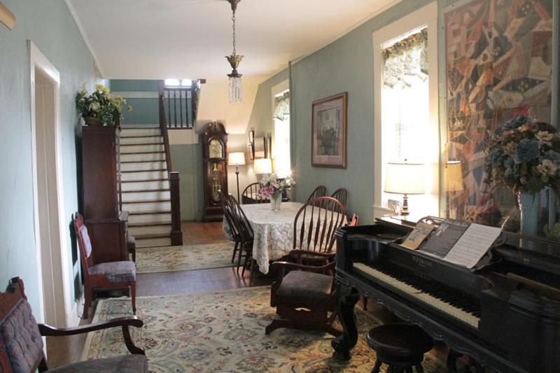 Jailer's Inn photo 26