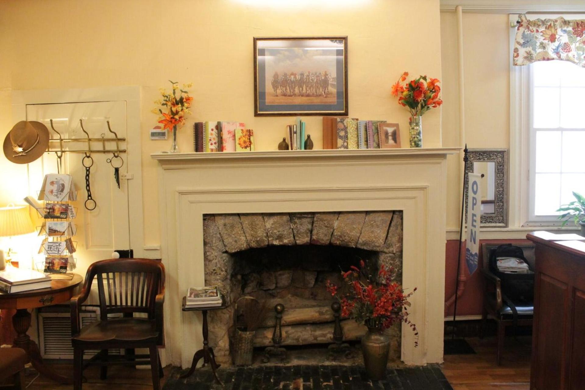 Jailer's Inn photo 29