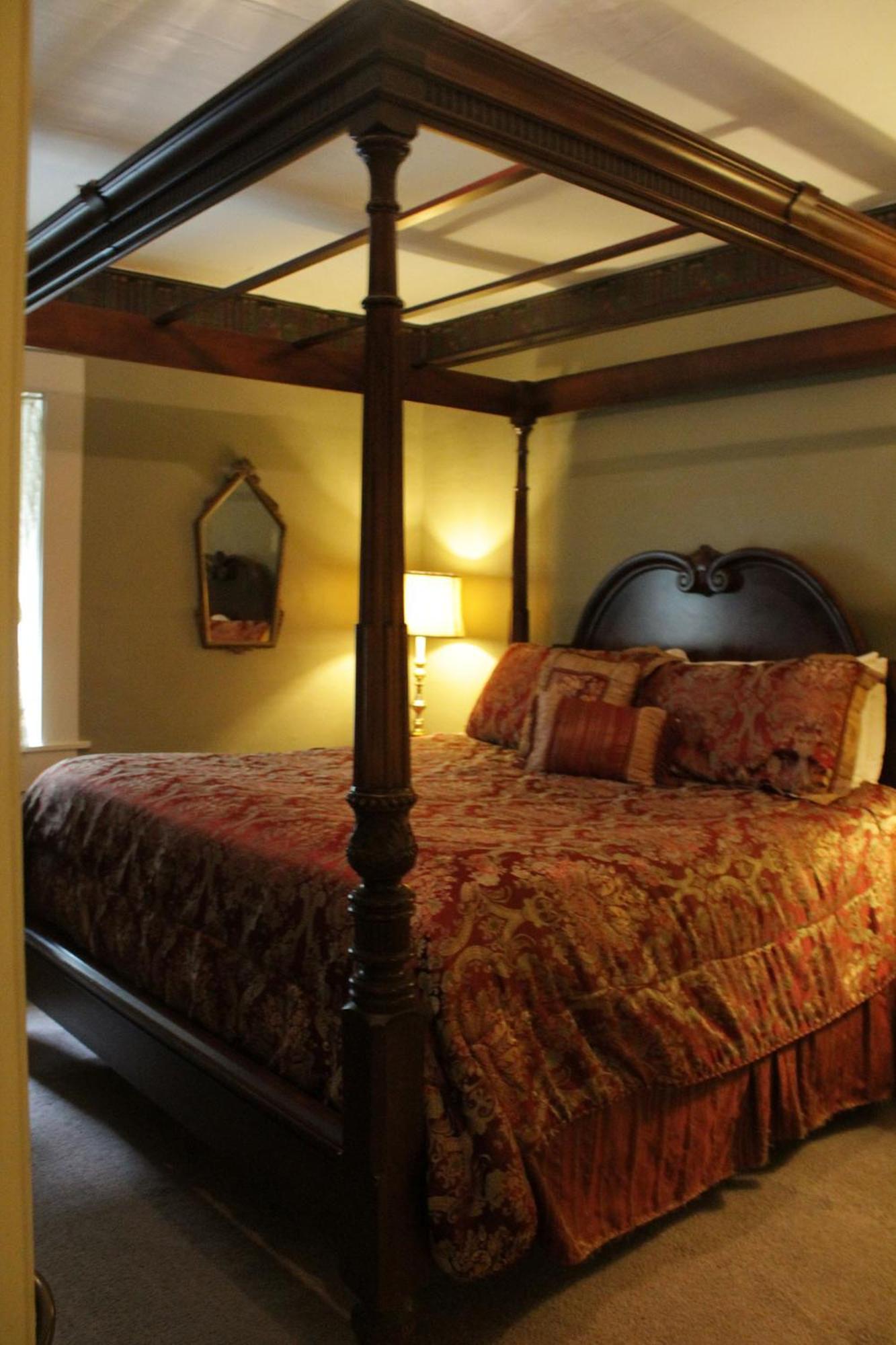 Jailer's Inn photo 37