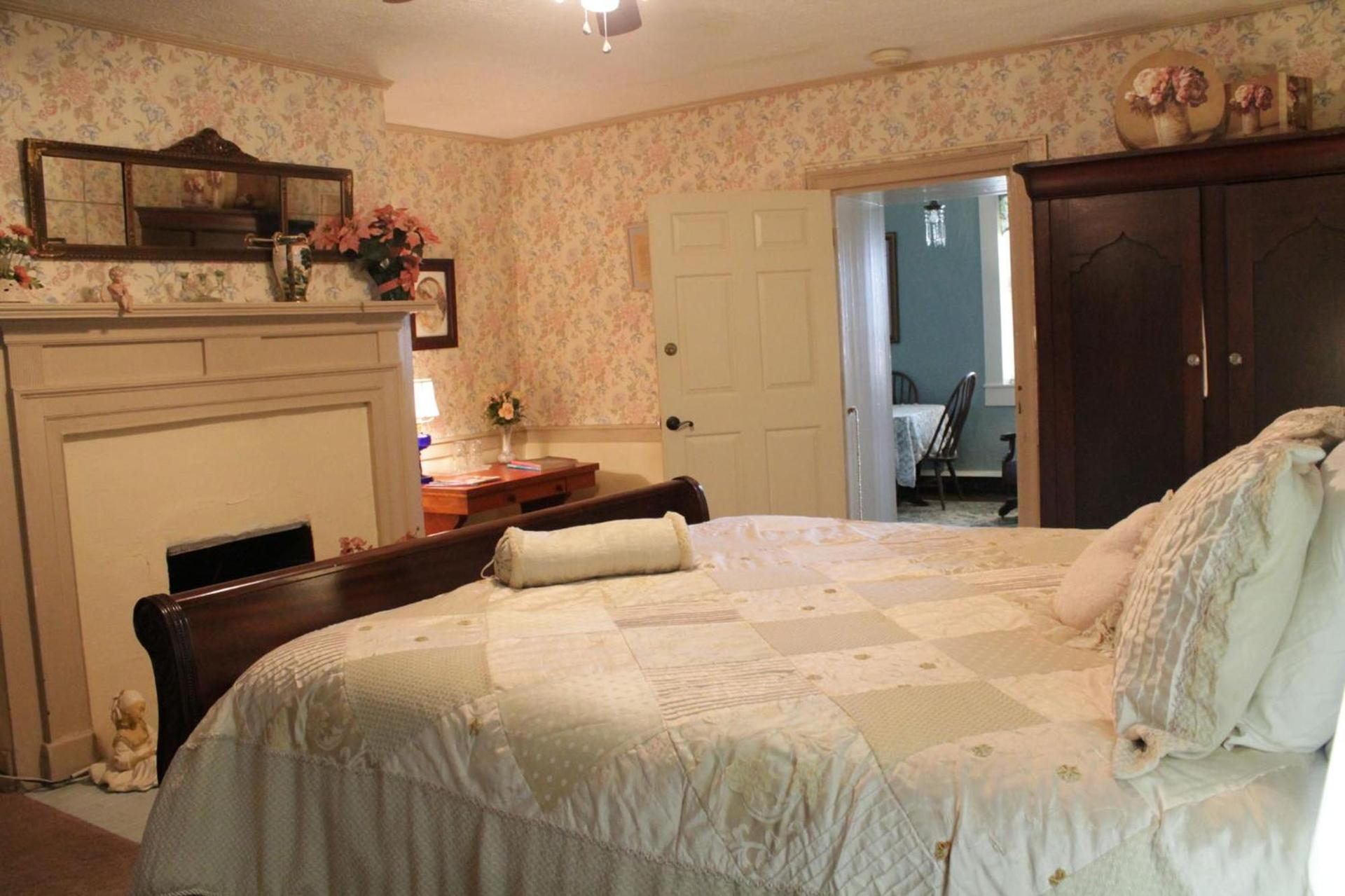 Jailer's Inn photo 41