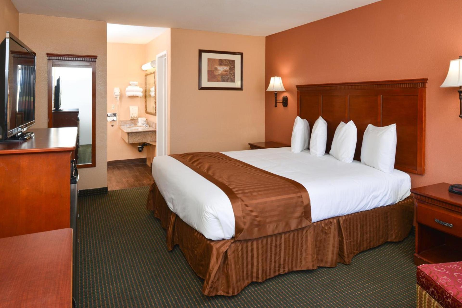 Americas Best Value Inn & Suites-East Bakersfield photo 10