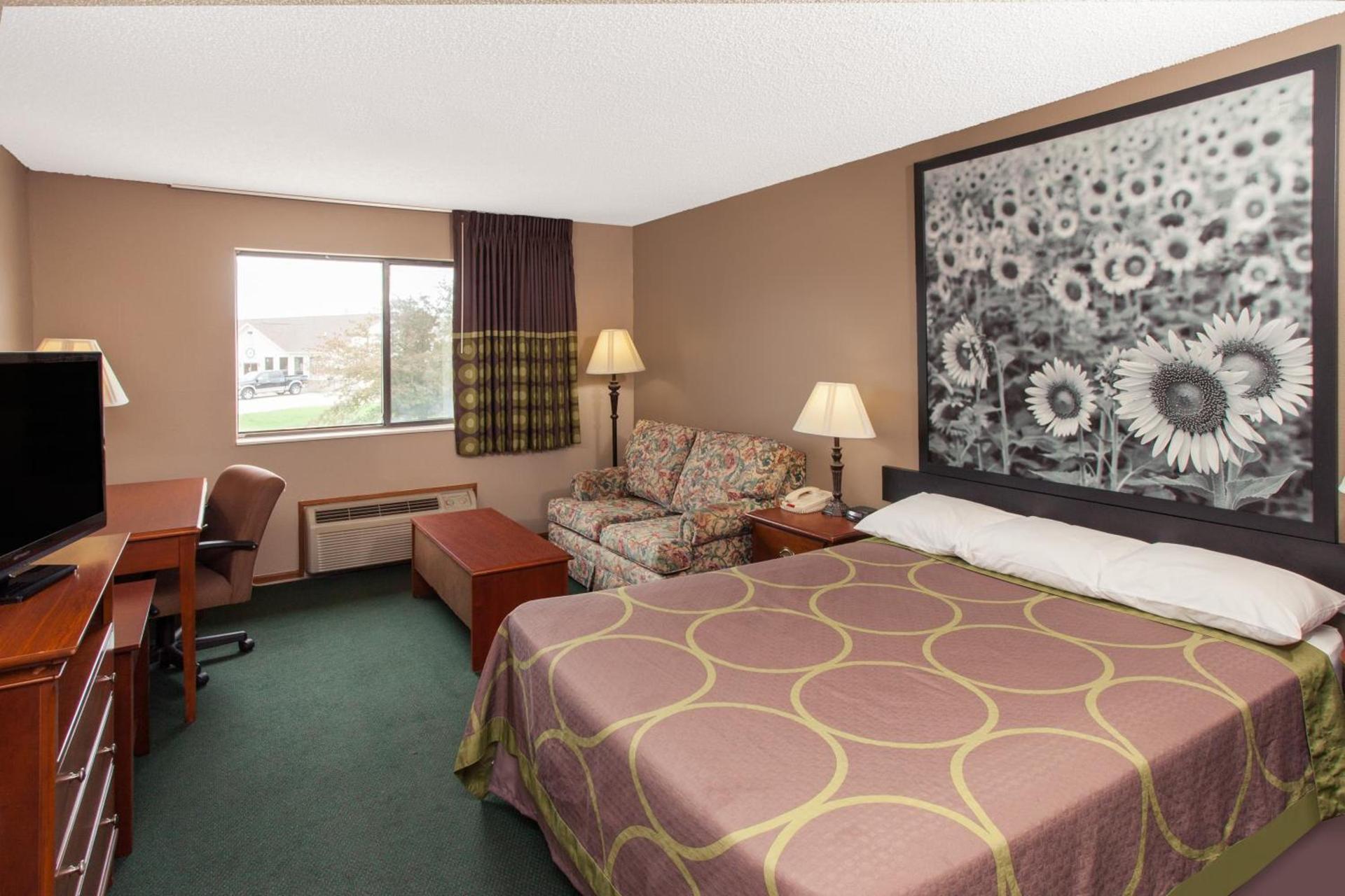 Circle S Motel photo 24