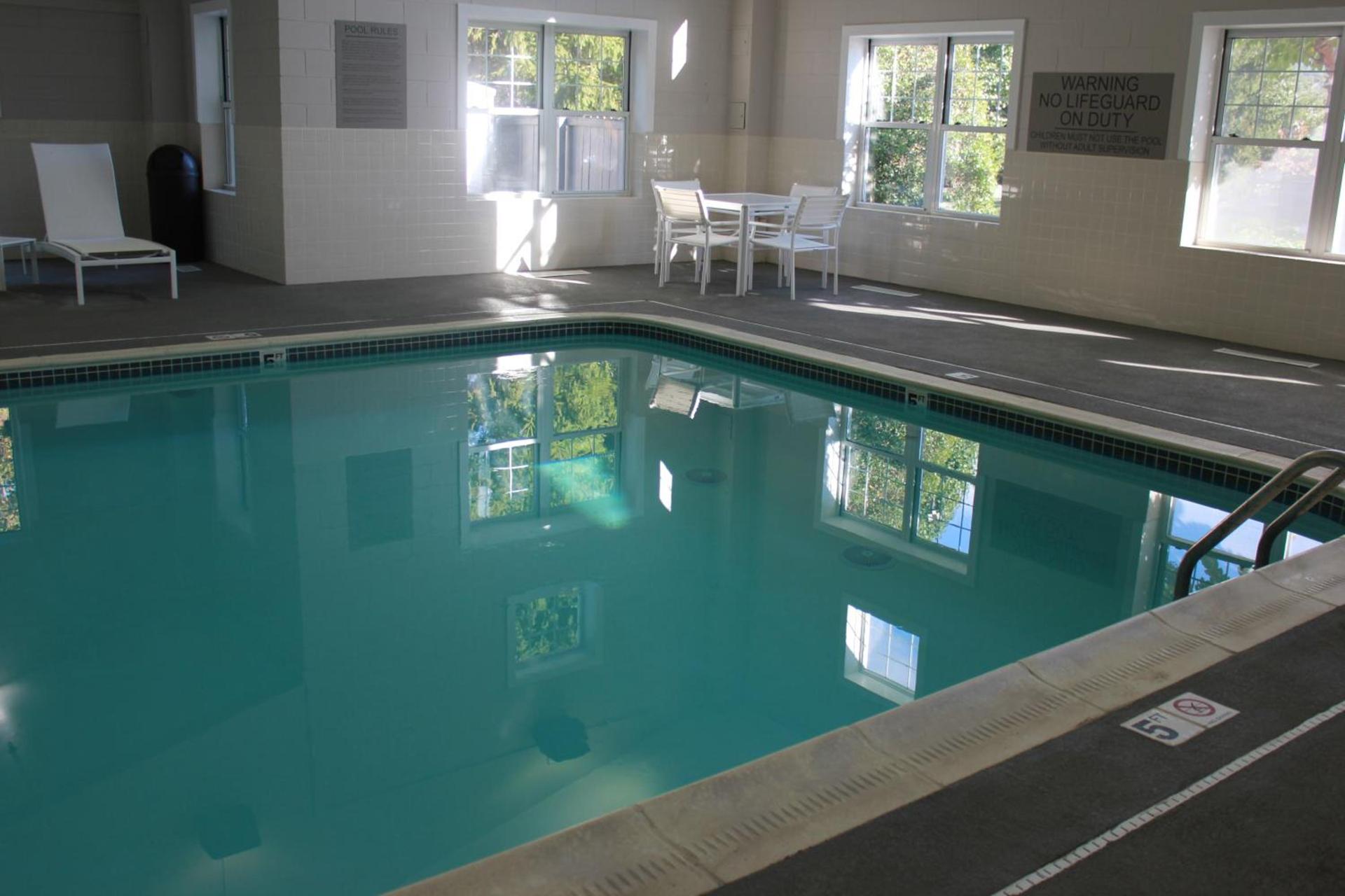 Country Inn & Suites by Radisson, Roanoke, VA photo 36
