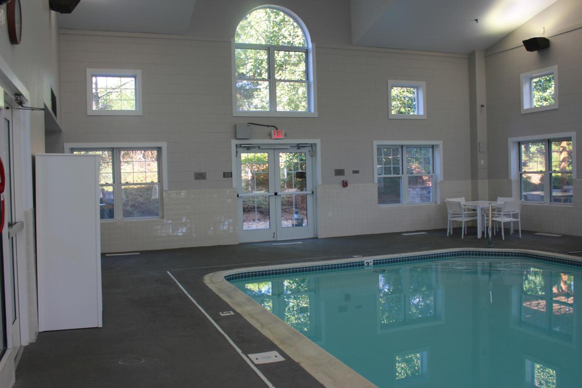 Country Inn & Suites by Radisson, Roanoke, VA photo 28