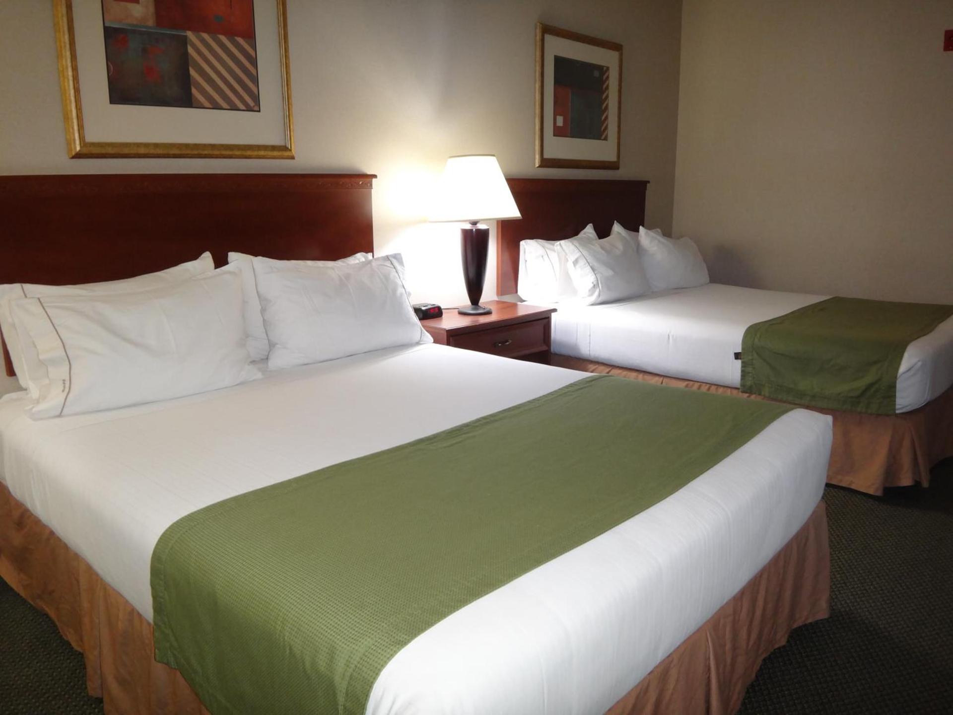 Days Inn by Wyndham Dodge City photo 14