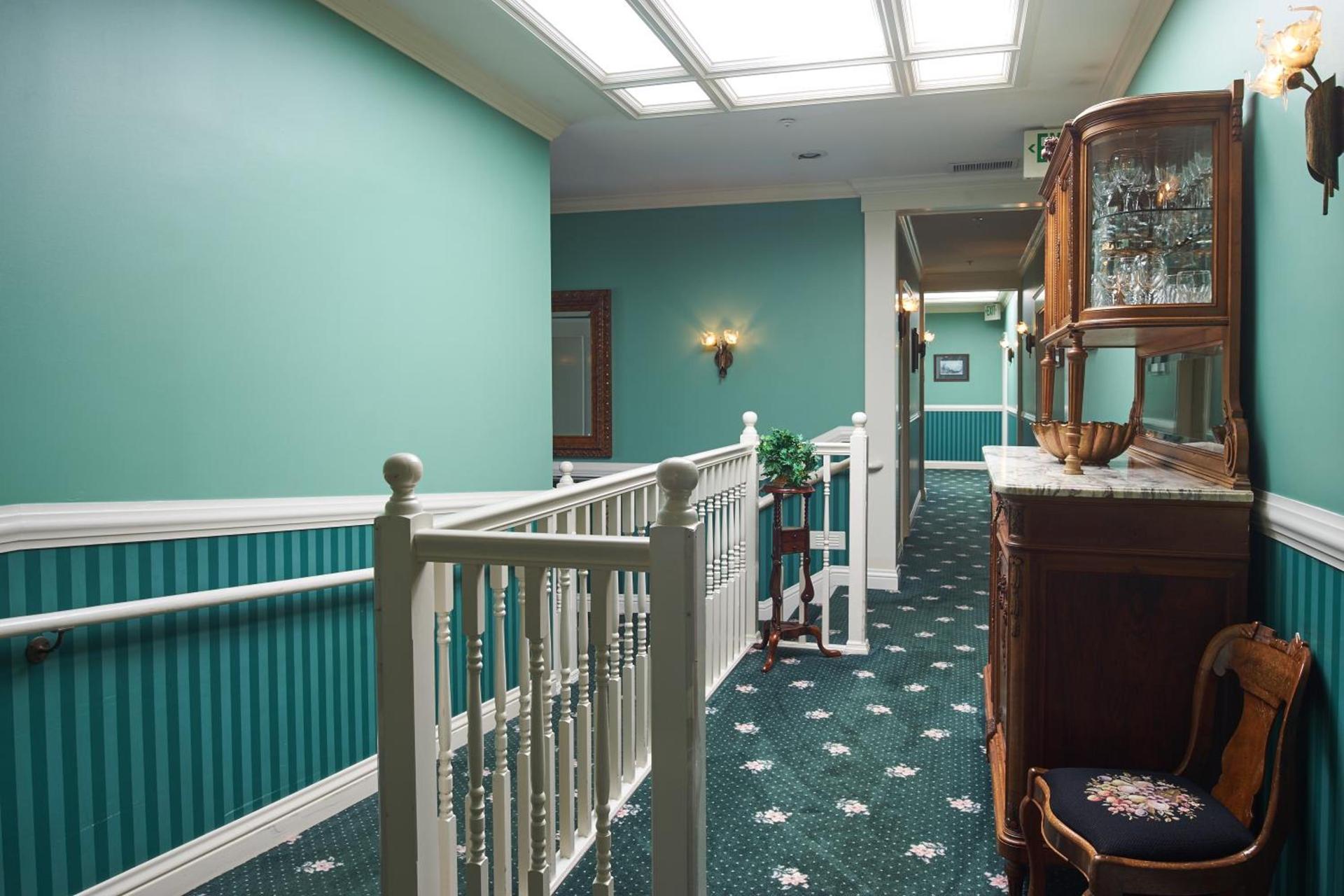 Hotel Mac photo 9