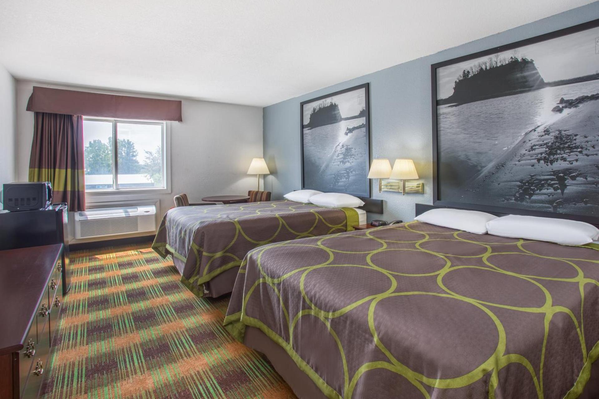 Super 8 by Wyndham Sweet Springs photo 19